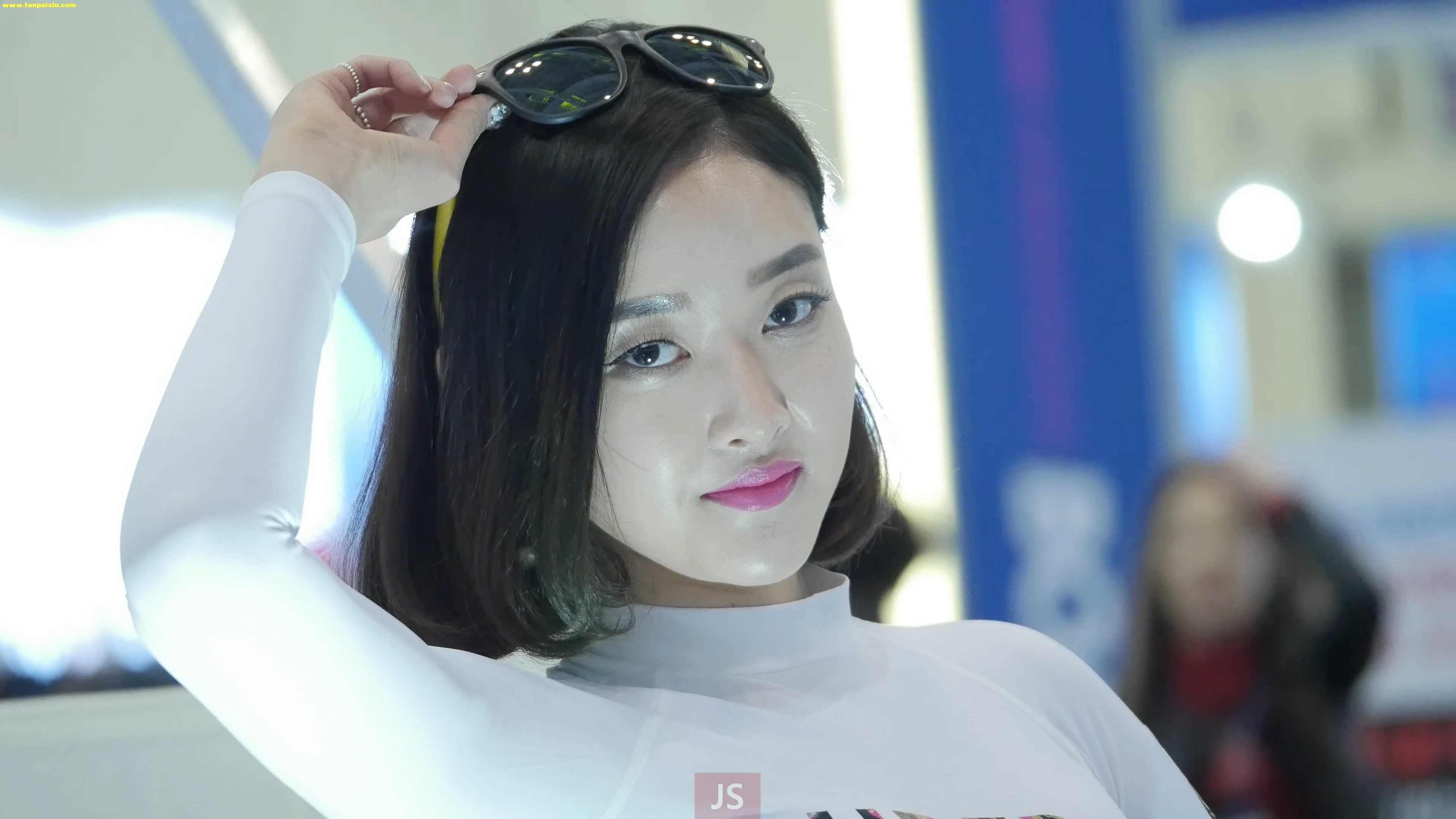 模特（旧）-饭拍秀FANCAM<strong><font color='red'>[7P]</font></strong>[饭拍秀.116][170325][2017釜山国际游艇展][4K]韩国女团饭拍(4)