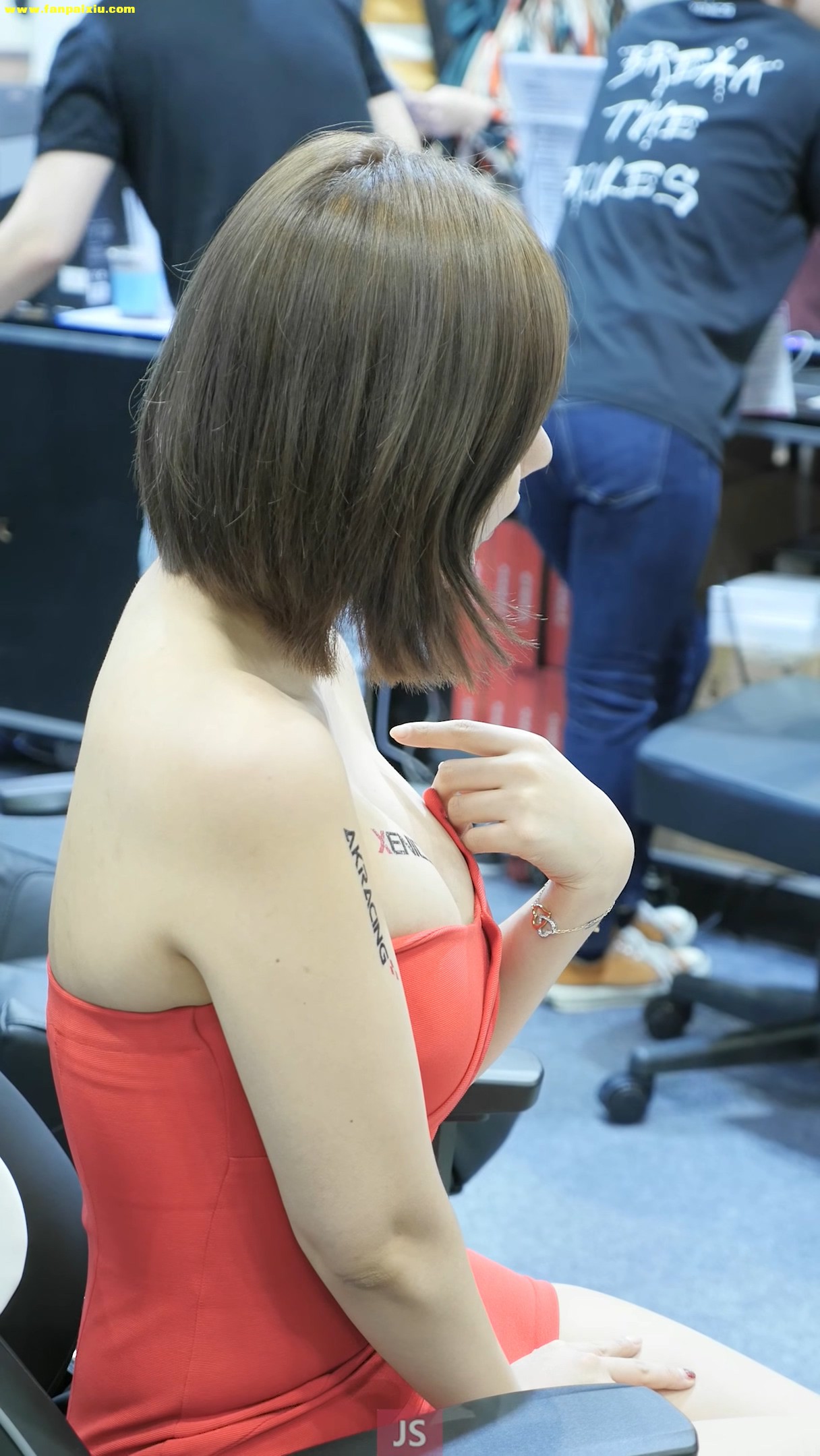 ģأɣ-FANCAM<strong><font color='red'>[5P]</font></strong>[.192][170401][2017׶չSeoul Motor Show][2K]Ůŷ(5)