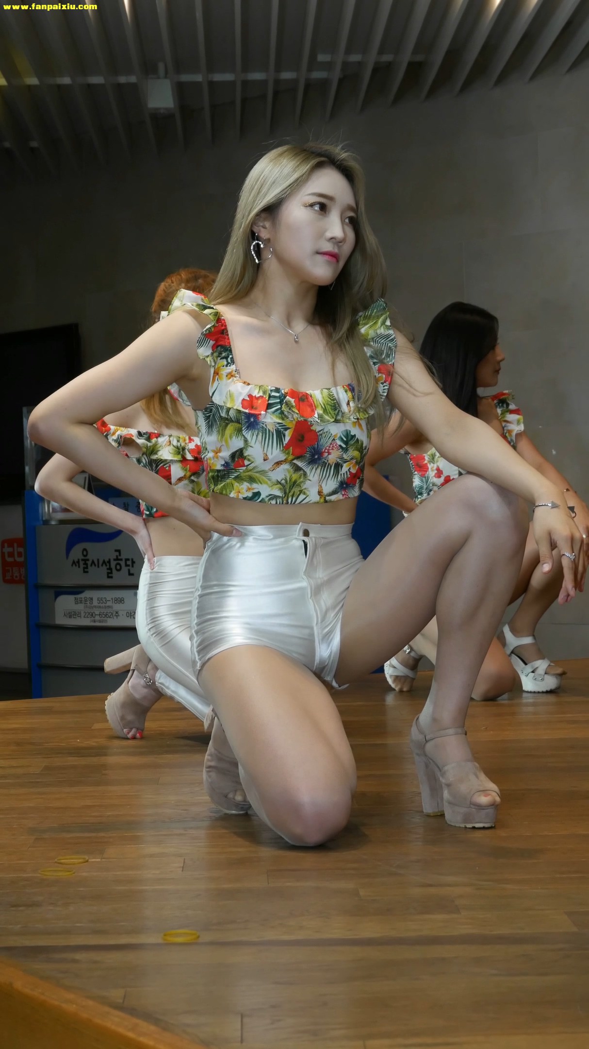 Ůţɣ-FANCAM<strong><font color='red'>[25P]</font></strong>[.419-436][170601][LUX][beautiful life][4K][ԭ]Ůŷ(17)