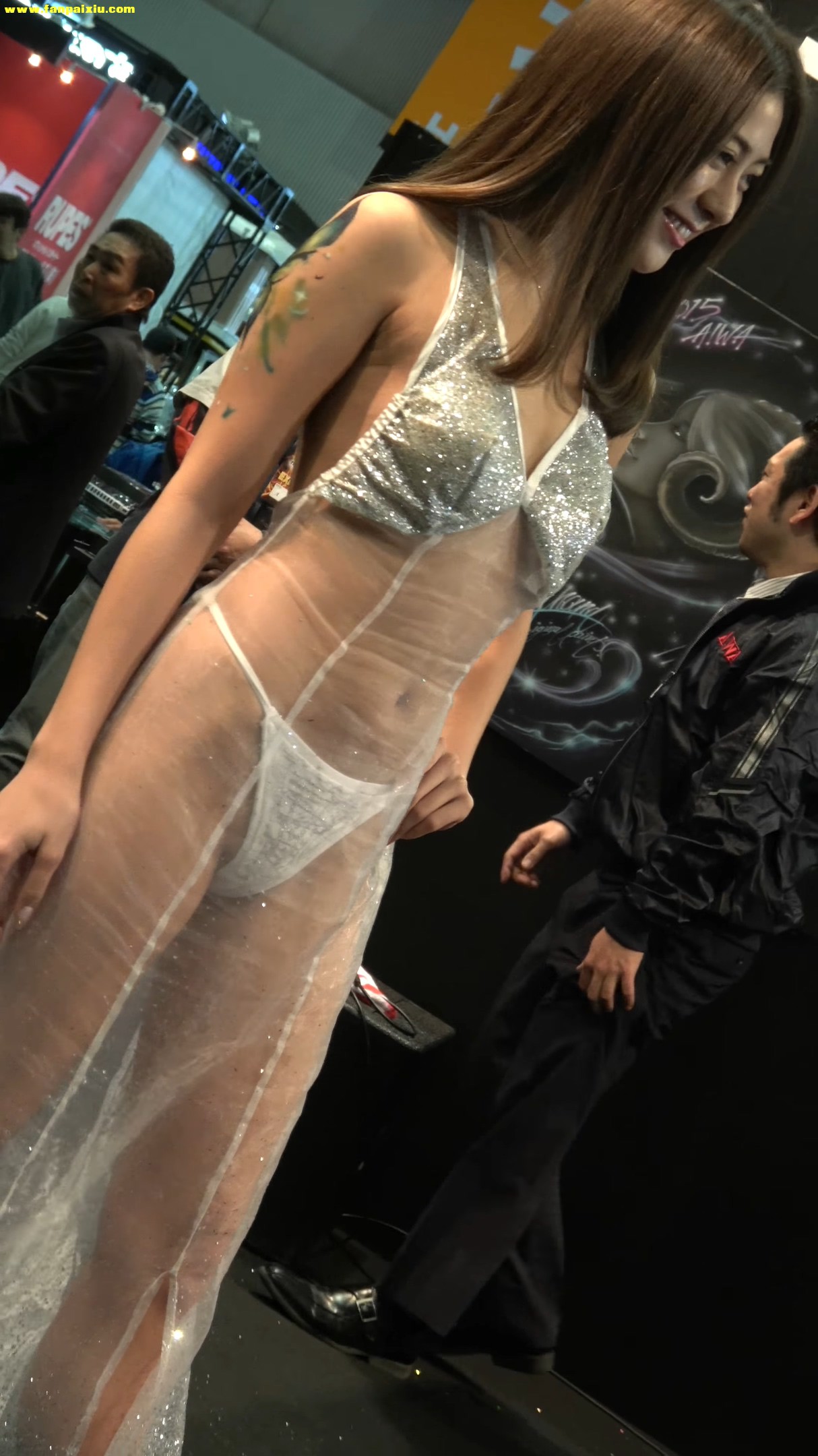 ģأɣ-FANCAM<strong><font color='red'>[4P]</font></strong>[.592][2017 Tokyo Auto Salon][S ͸˿][4K][ԭ]Ůŷ(2)