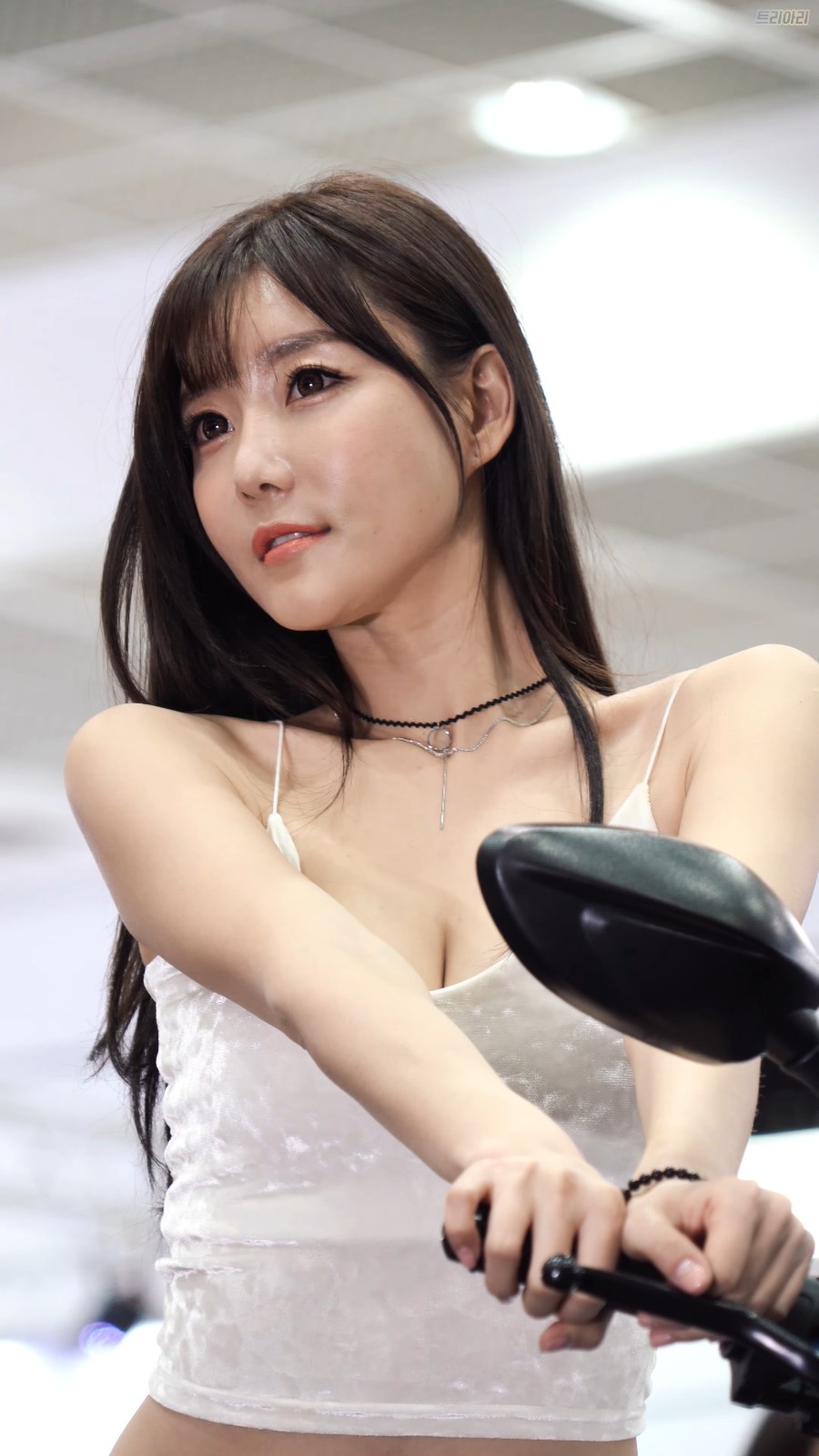 ģأɣ-FANCAM<strong><font color='red'>[10P]</font></strong>[.2652][181224][POSEŮ ޷ֵȻ][4K]Ůŷ(9)