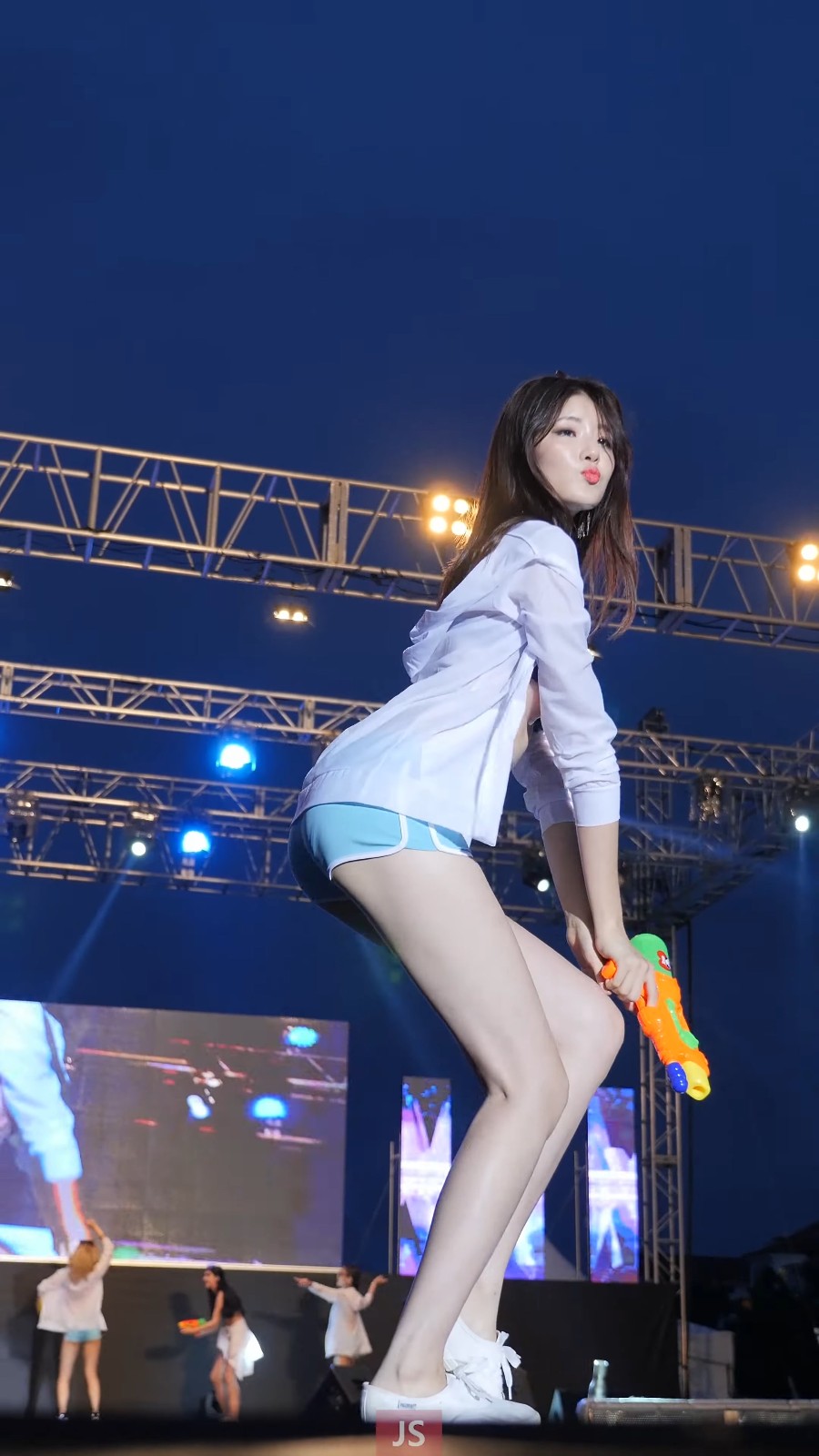 ģأɣ-FANCAM<strong><font color='red'>[29P]</font></strong>[.2664-67][181121][ɽ̲ڱȻС][4K][ͼ]Ůŷ(17)