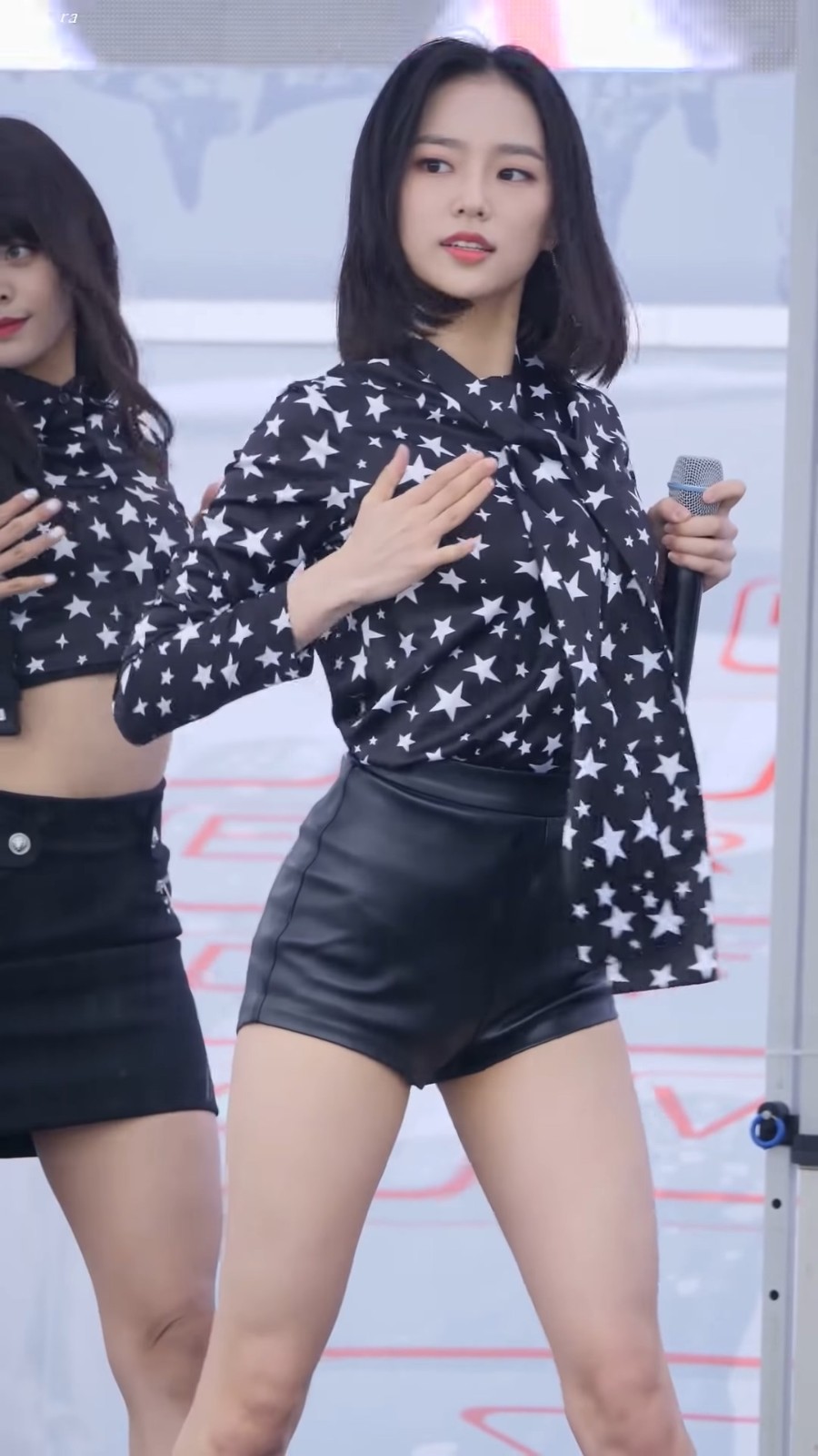 Ůţɣ-FANCAM<strong><font color='red'>[9P]</font></strong>[.2718-32][180628][CLC][][BLACK DRESS][4K]Ůŷ(1)