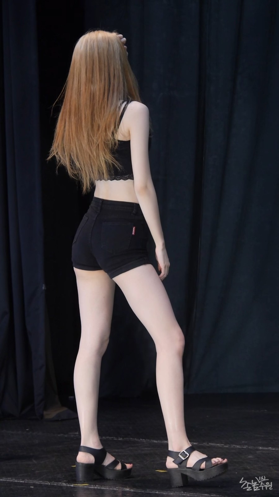 Ůţɣ-FANCAM<strong><font color='red'>[8P]</font></strong>[.2743-46][181003][Remember][LATATA][4K]Ůŷ(7)