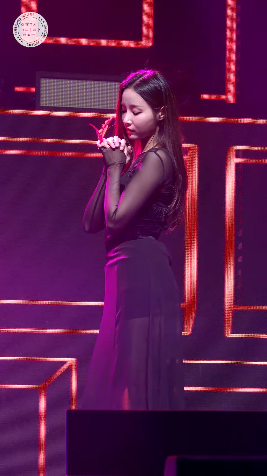 Ůţɣ-FANCAM<strong><font color='red'>[3P]</font></strong>[.2831][190305][MOMOLAND][Yeonwoo][Something][4K]Ůŷ(3)