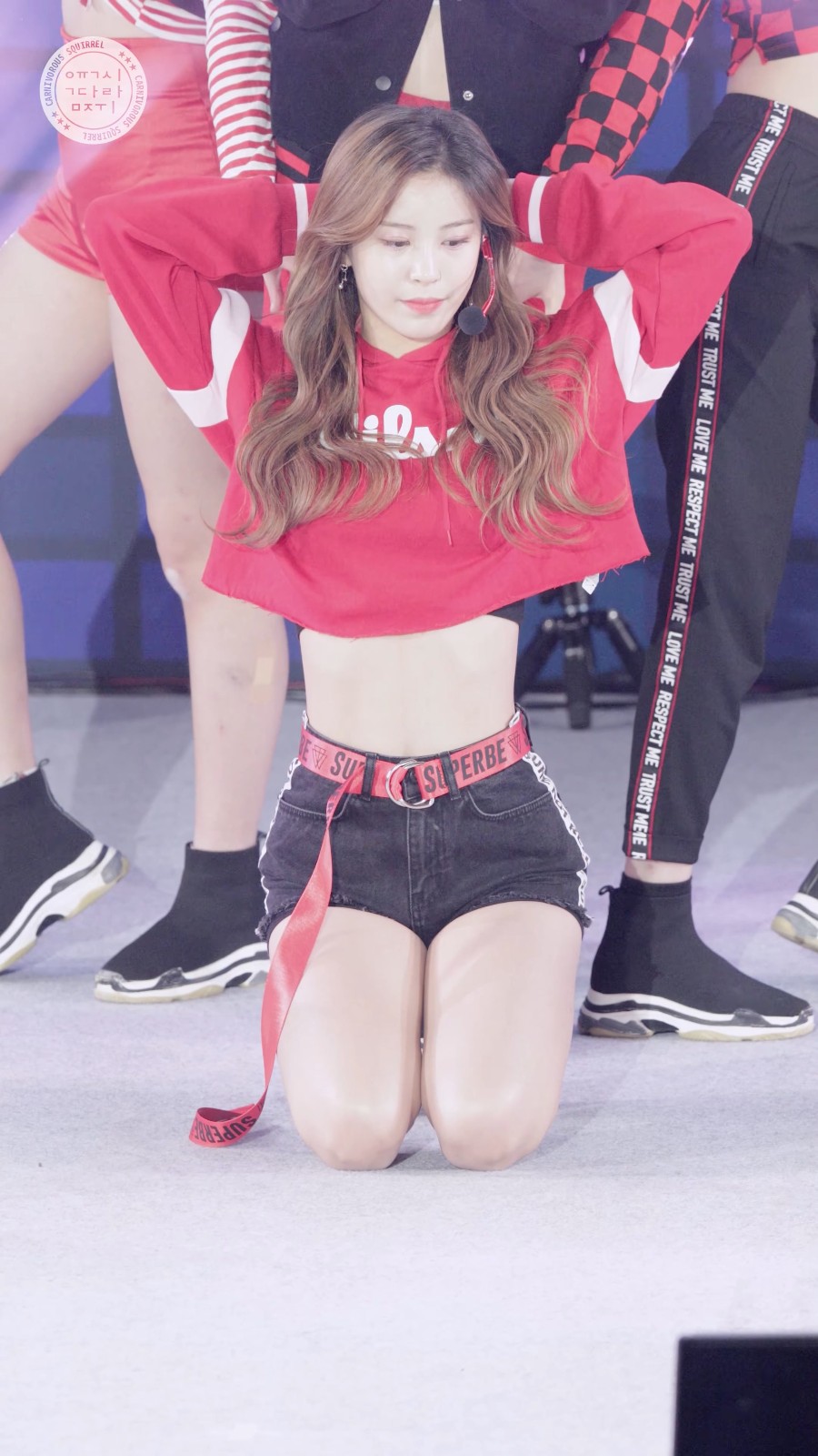 Ůţɣ-FANCAM<strong><font color='red'>[6P]</font></strong>[.2832-33][190305][NeonPunch][MOONLIGHT][4K]Ůŷ(2)