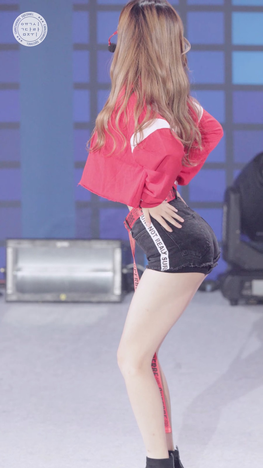 Ůţɣ-FANCAM<strong><font color='red'>[6P]</font></strong>[.2832-33][190305][NeonPunch][MOONLIGHT][4K]Ůŷ(3)