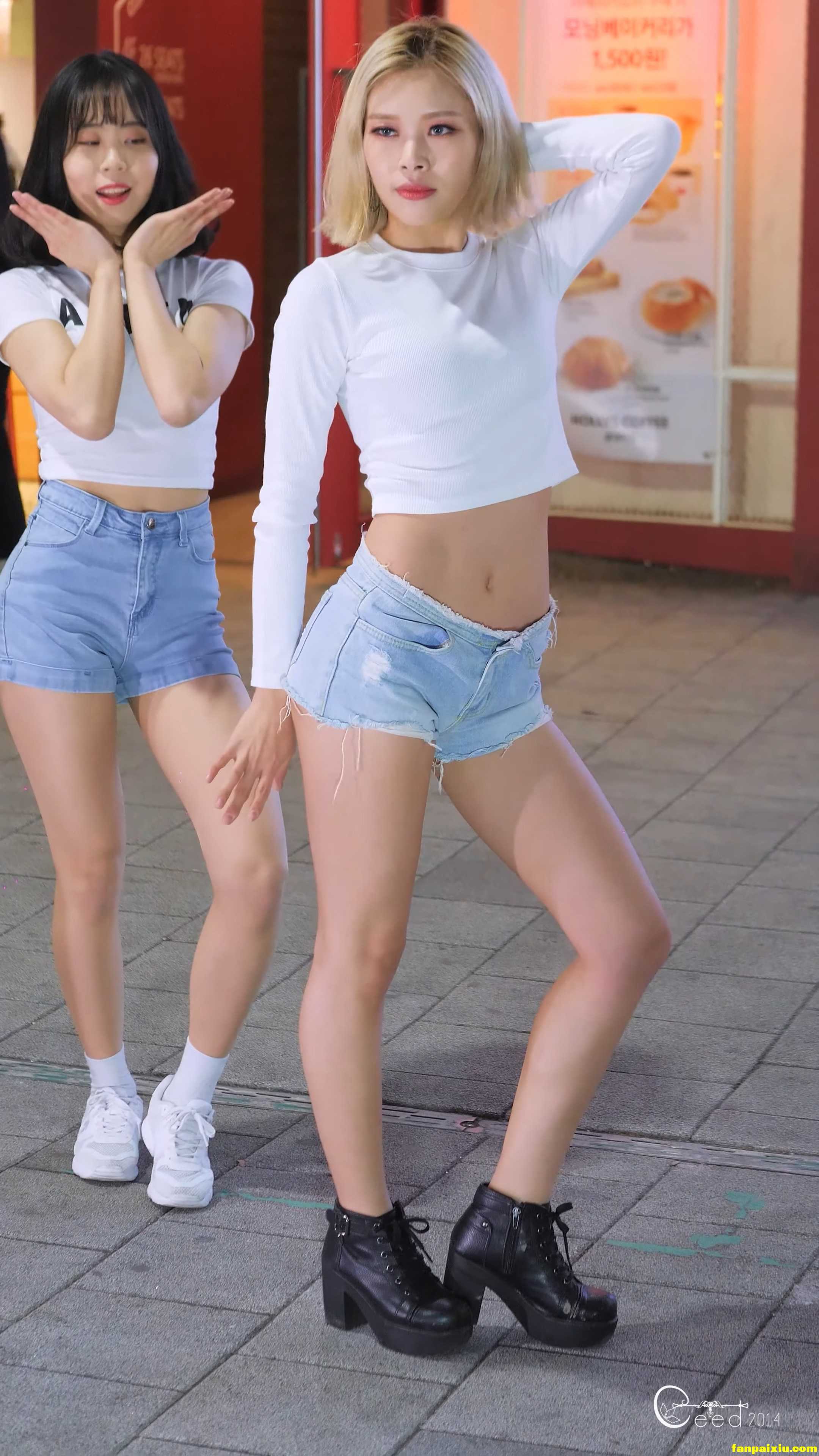 Ůţɣ-FANCAM<strong><font color='red'>[4P]</font></strong>[.3410-11][190412][Signature][4K]Ůŷ(3)