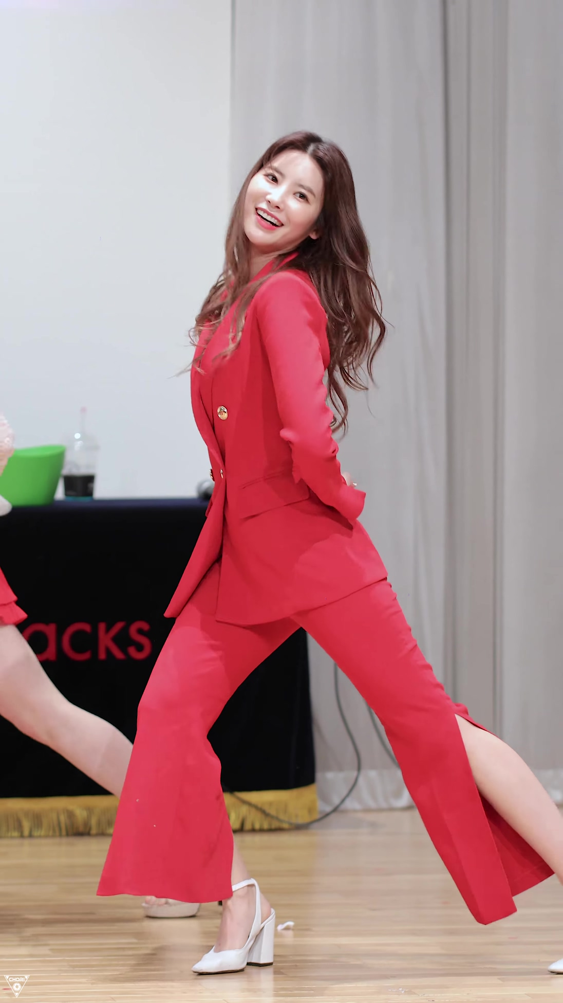 Ůţɣ-FANCAM<strong><font color='red'>[4P]</font></strong>[.3648][190510][DIA][4K]Ůŷ(3)