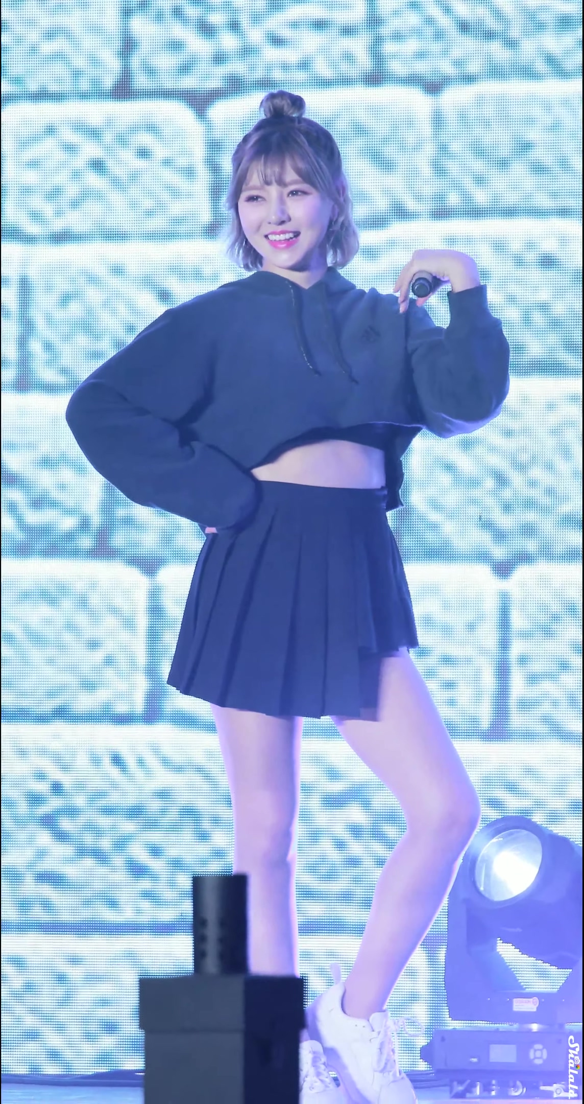 Ůţɣ-FANCAM<strong><font color='red'>[4P]</font></strong>[.3654-56][190510][We Girls][Euna][4K][Satellites]Ůŷ(2)