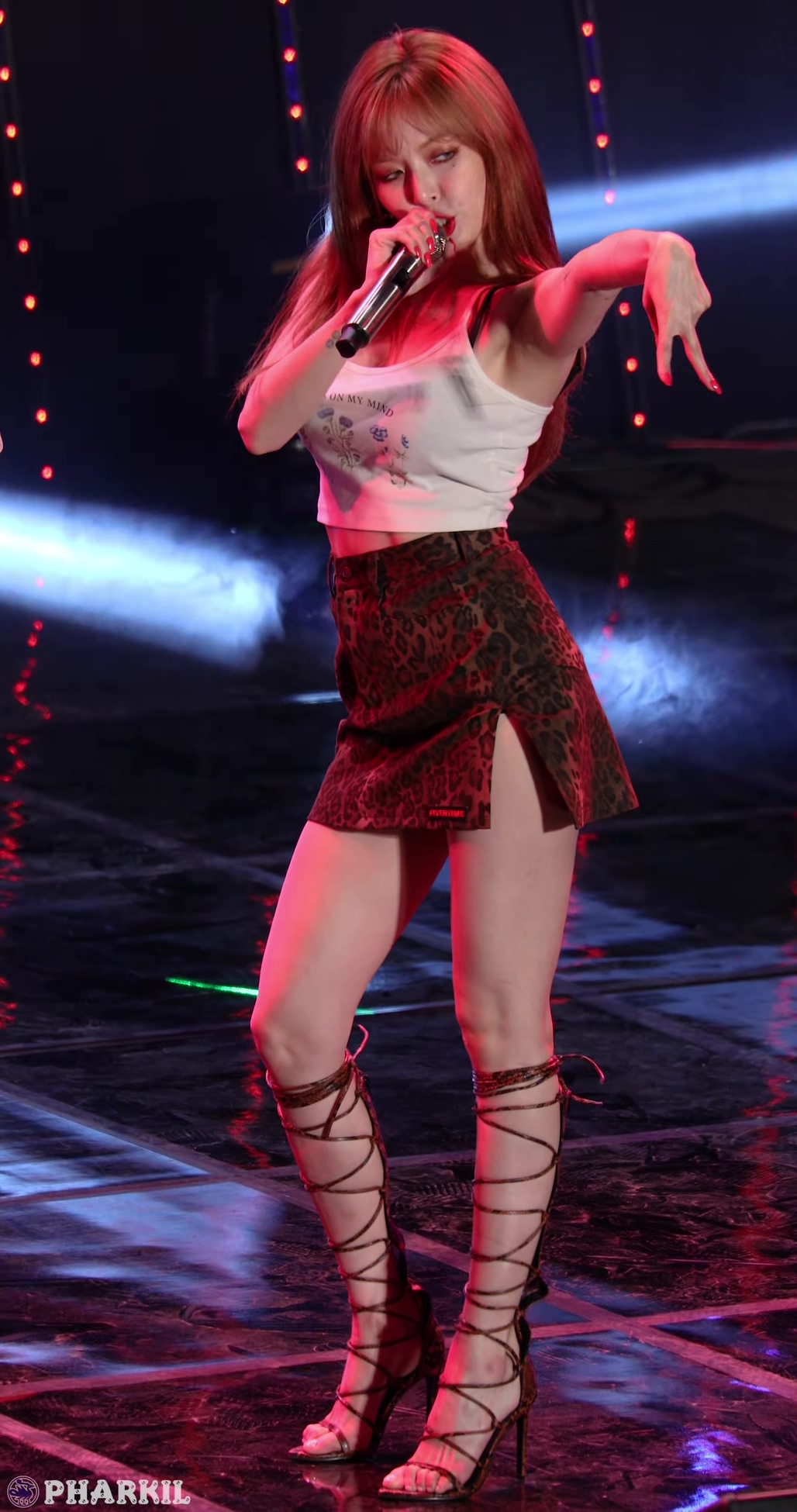 Ůţɣ-FANCAM<strong><font color='red'>[3P]</font></strong>[.3722][190514][PharkilƷ][HyunA][4K][Red]Ůŷ(3)