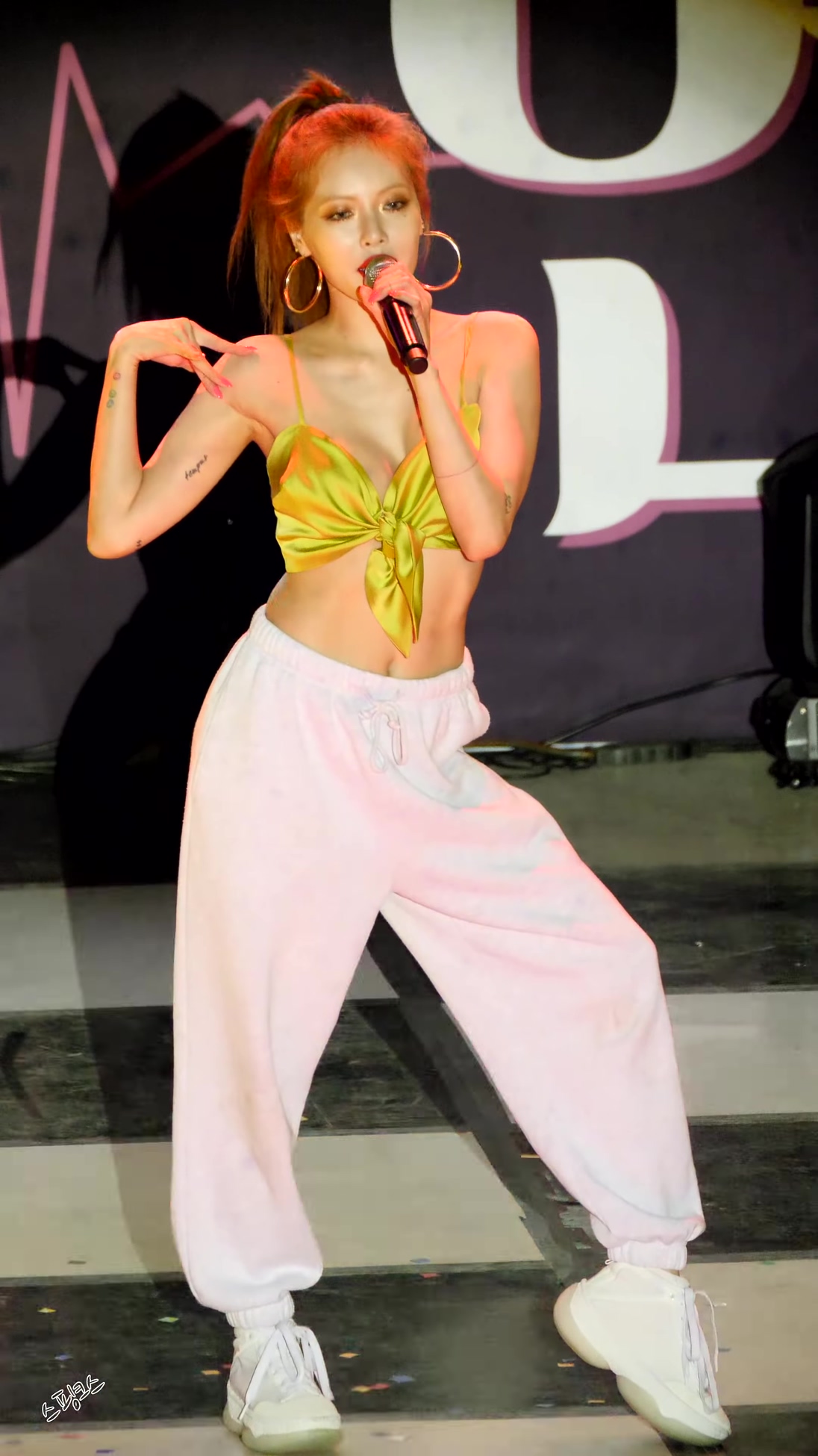 Ůţɣ-FANCAM<strong><font color='red'>[3P]</font></strong>[.3731-35][190516][SPHiNXƷ][HyunA][4K][Roll Deep]Ůŷ(3)