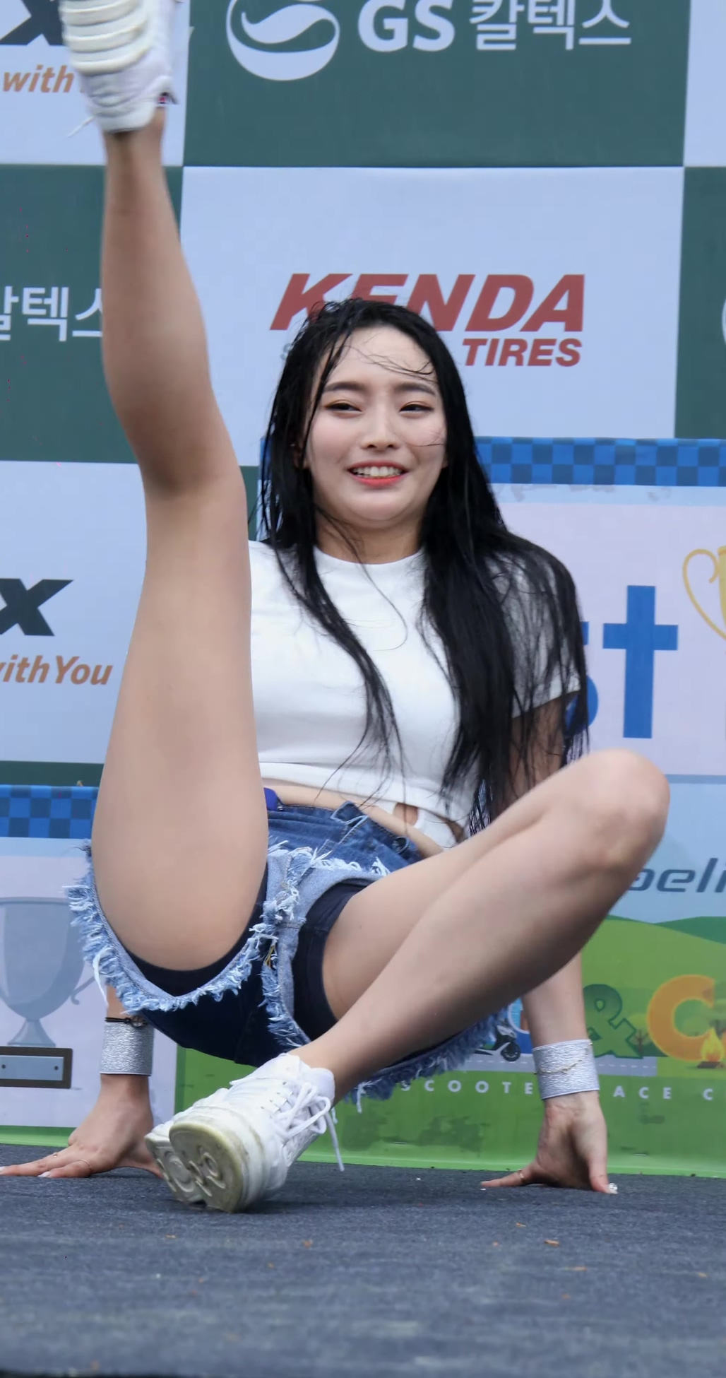 Ůţɣ-FANCAM<strong><font color='red'>[7P]</font></strong>[.3796][190525][NeonPunch][DALLA DALLA+Shake It Off][ԭ4K]Ůŷ(2)