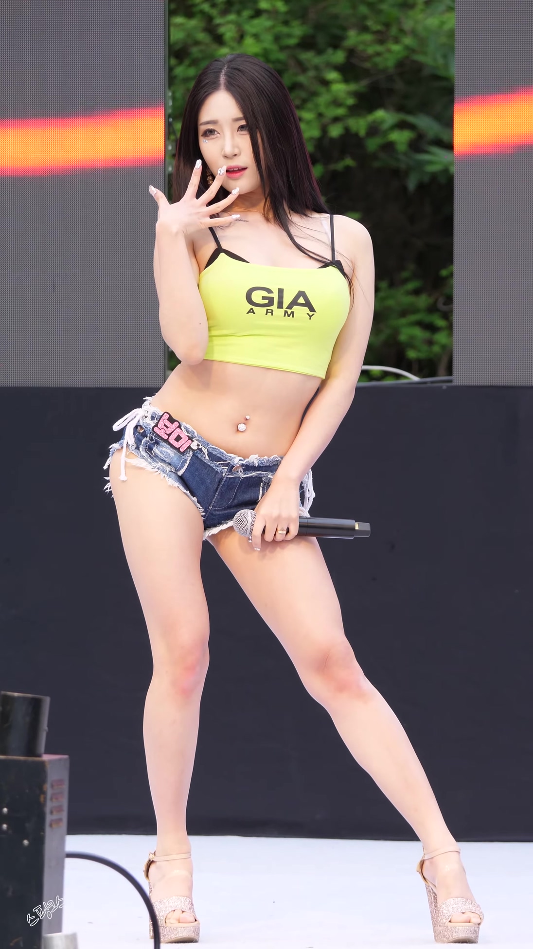Ůţɣ-FANCAM<strong><font color='red'>[6P]</font></strong>[.3909-12][190528][Girl Crush][4K][BOMi]Ůŷ(7)