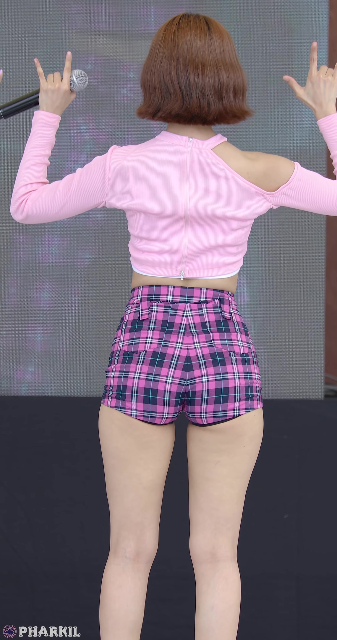Ůţɣ-FANCAM<strong><font color='red'>[3P]</font></strong>[.3930][190525][MOMOLAND][YeonWoo][4K][BAAM]Ůŷ(3)