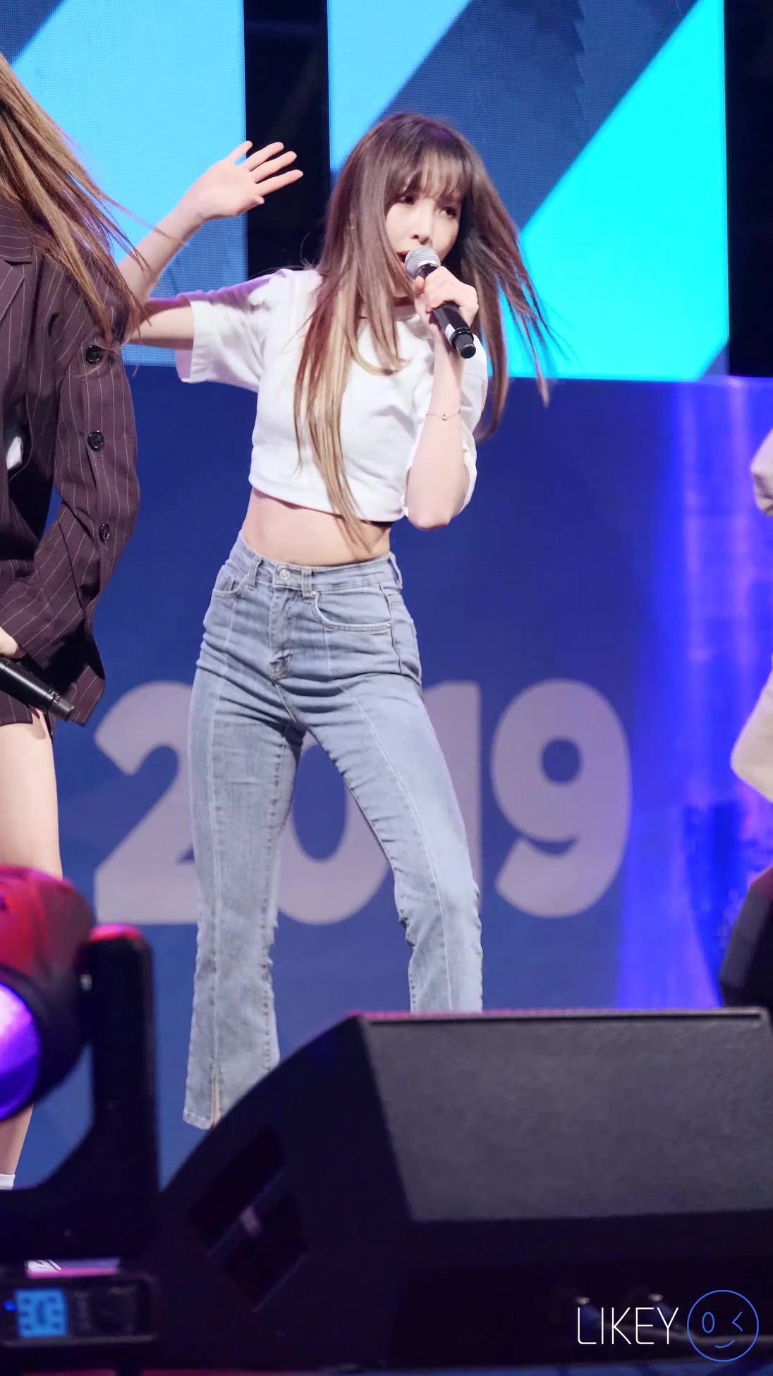 Ůţɣ-FANCAM<strong><font color='red'>[4P]</font></strong>[.4018][190531][GFRIEND][Yuju][4K][Sunrise]Ůŷ(5)