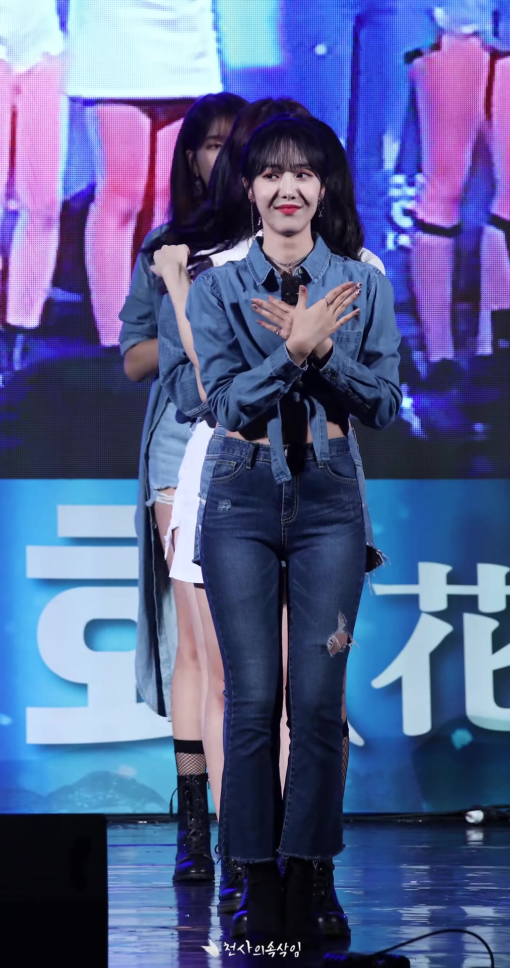 Ůţɣ-FANCAM<strong><font color='red'>[4P]</font></strong>[.4020][190601][GFRIEND][½ţYuju][4K][NAVILLERA]Ůŷ(5)