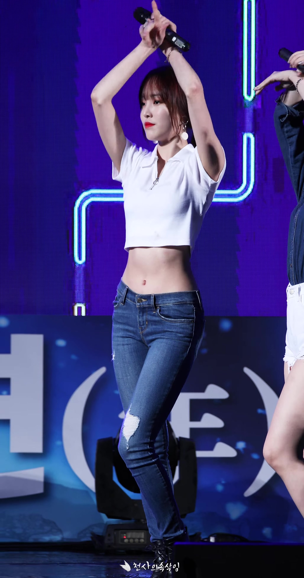 Ůţɣ-FANCAM<strong><font color='red'>[4P]</font></strong>[.4022][190601][GFRIEND][½ţYuju][4K][Me Gustas tu]Ůŷ(5)