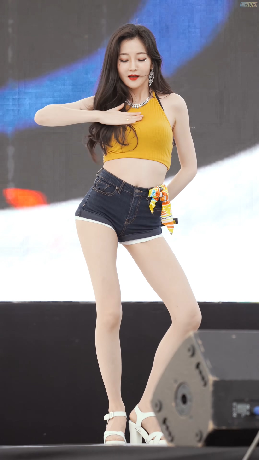 Ůţɣ-FANCAM<strong><font color='red'>[5P]</font></strong>[NO.4093][190601][Rose Queen][][4K][HandClap]Ůŷ(5)