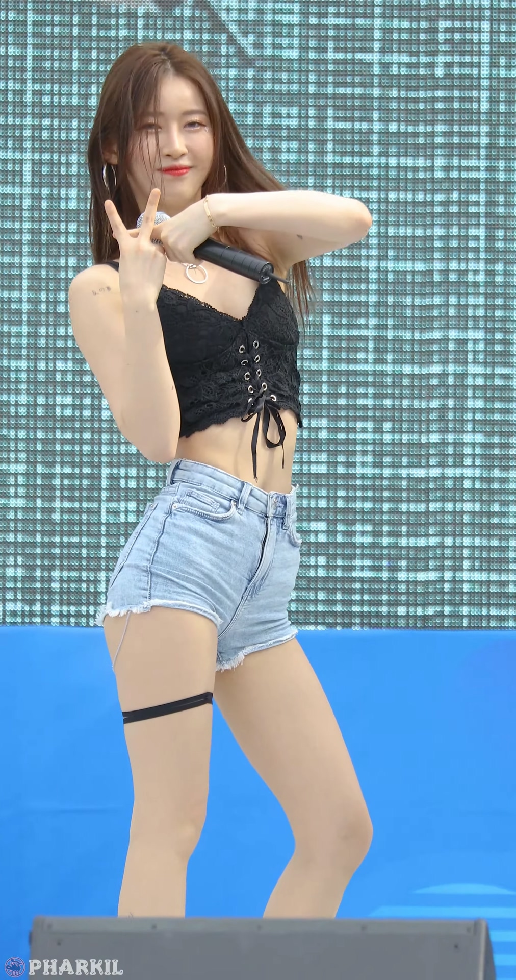 Ůţɣ-FANCAM<strong><font color='red'>[5P]</font></strong>[.4140-44][190601][A.Feel][4K][EDM]Ůŷ(4)