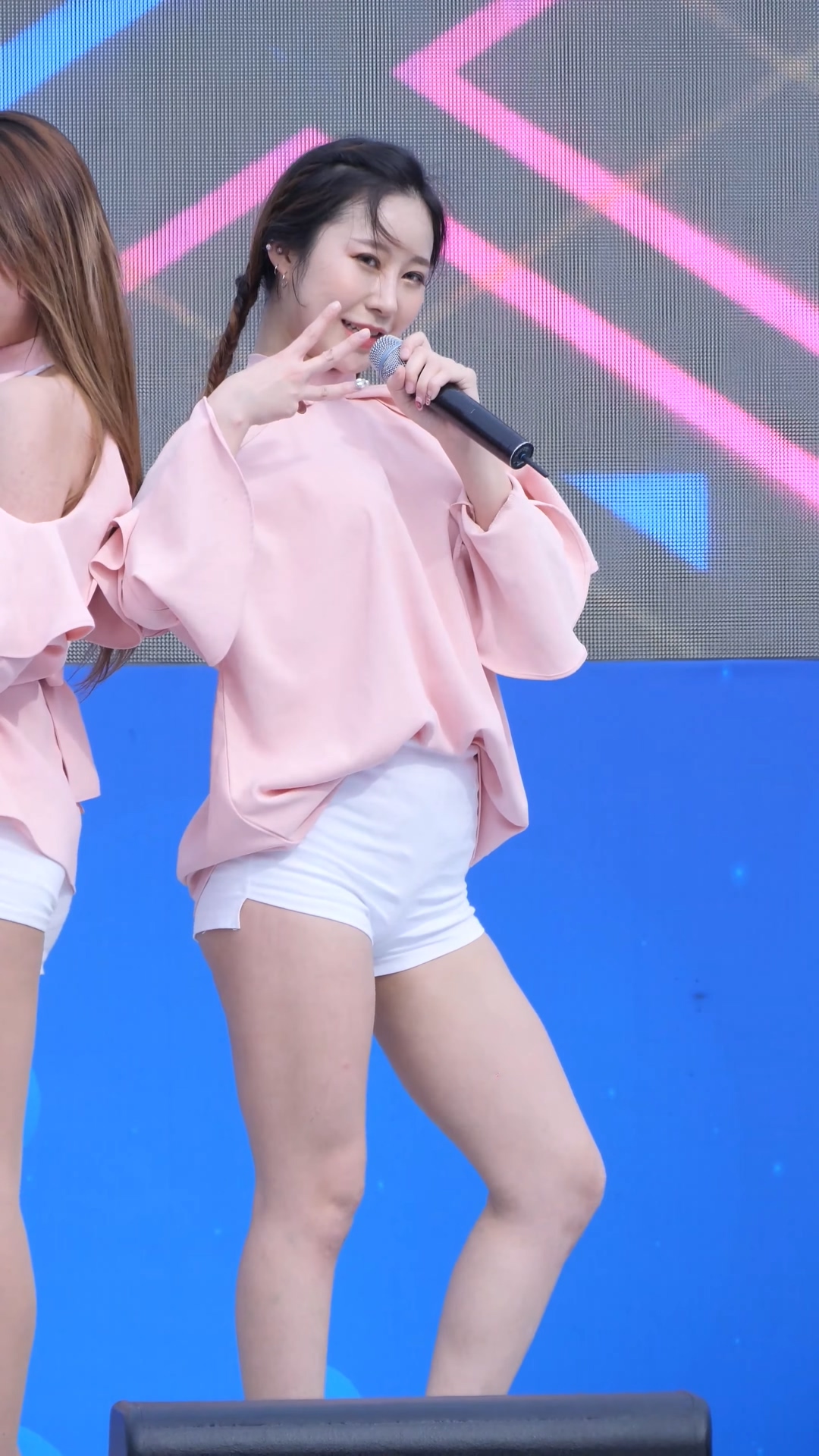 Ůţɣ-FANCAM<strong><font color='red'>[3P]</font></strong>[.4150][190601][SwitchBerry][4K]Ůŷ(3)