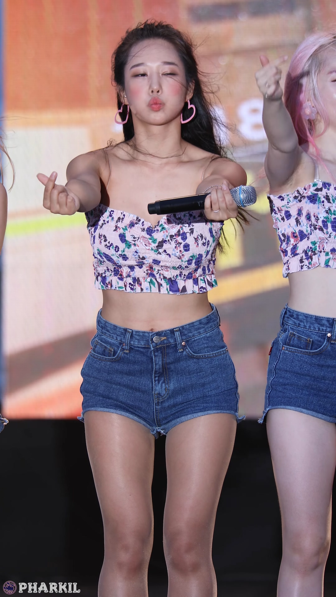 Ůţɣ-FANCAM<strong><font color='red'>[4P]</font></strong>[.4294][PharkilƷ][190615][ICIA][4K][New Thang]Ůŷ(3)