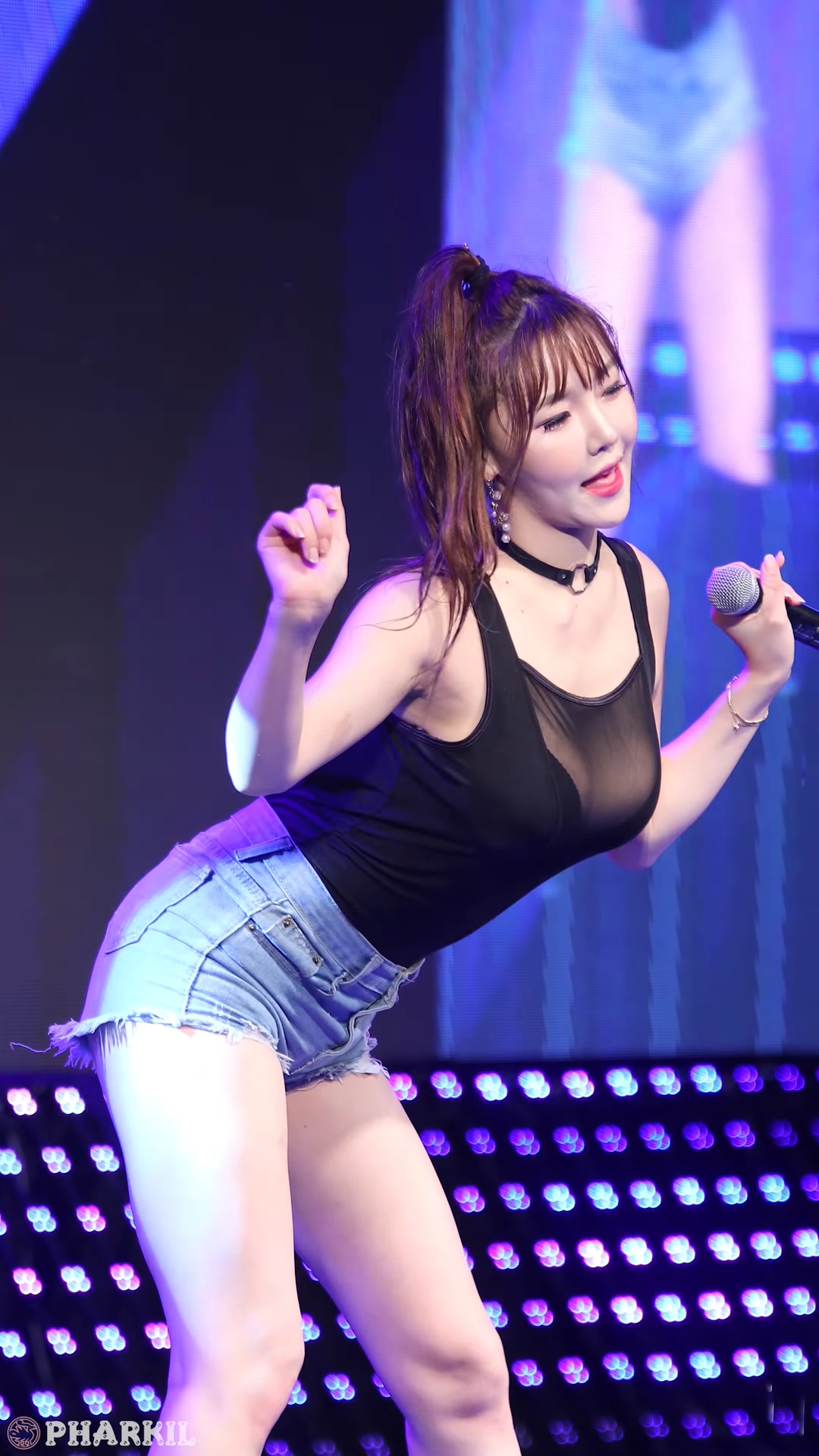Ůţɣ-FANCAM<strong><font color='red'>[4P]</font></strong>[.4299][PharkilƷ][190615][LAYSHA][4K][Party Tonight]Ůŷ(3)