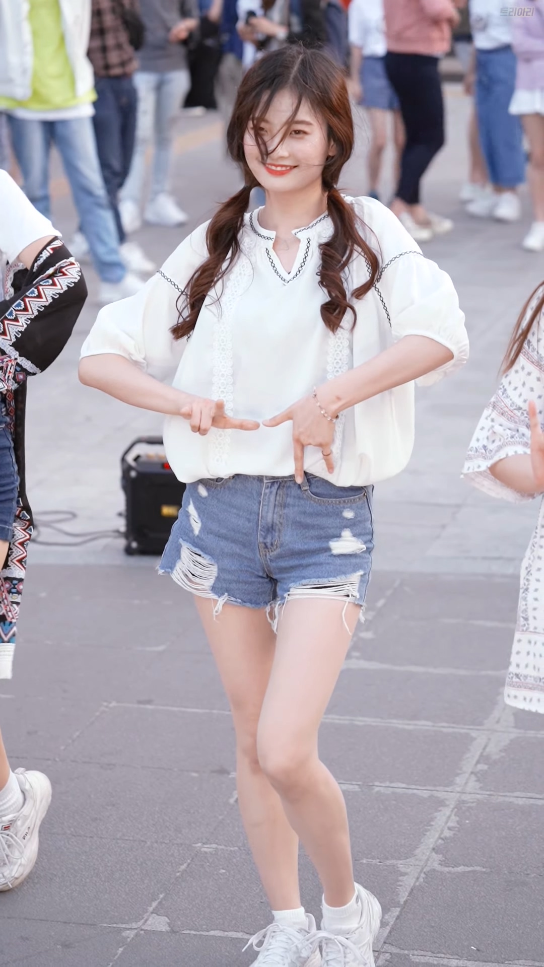 Ůţɣ-FANCAM<strong><font color='red'>[5P]</font></strong>[.4379][190615][flor us][ԭ4K][FANCY]Ůŷ(2)