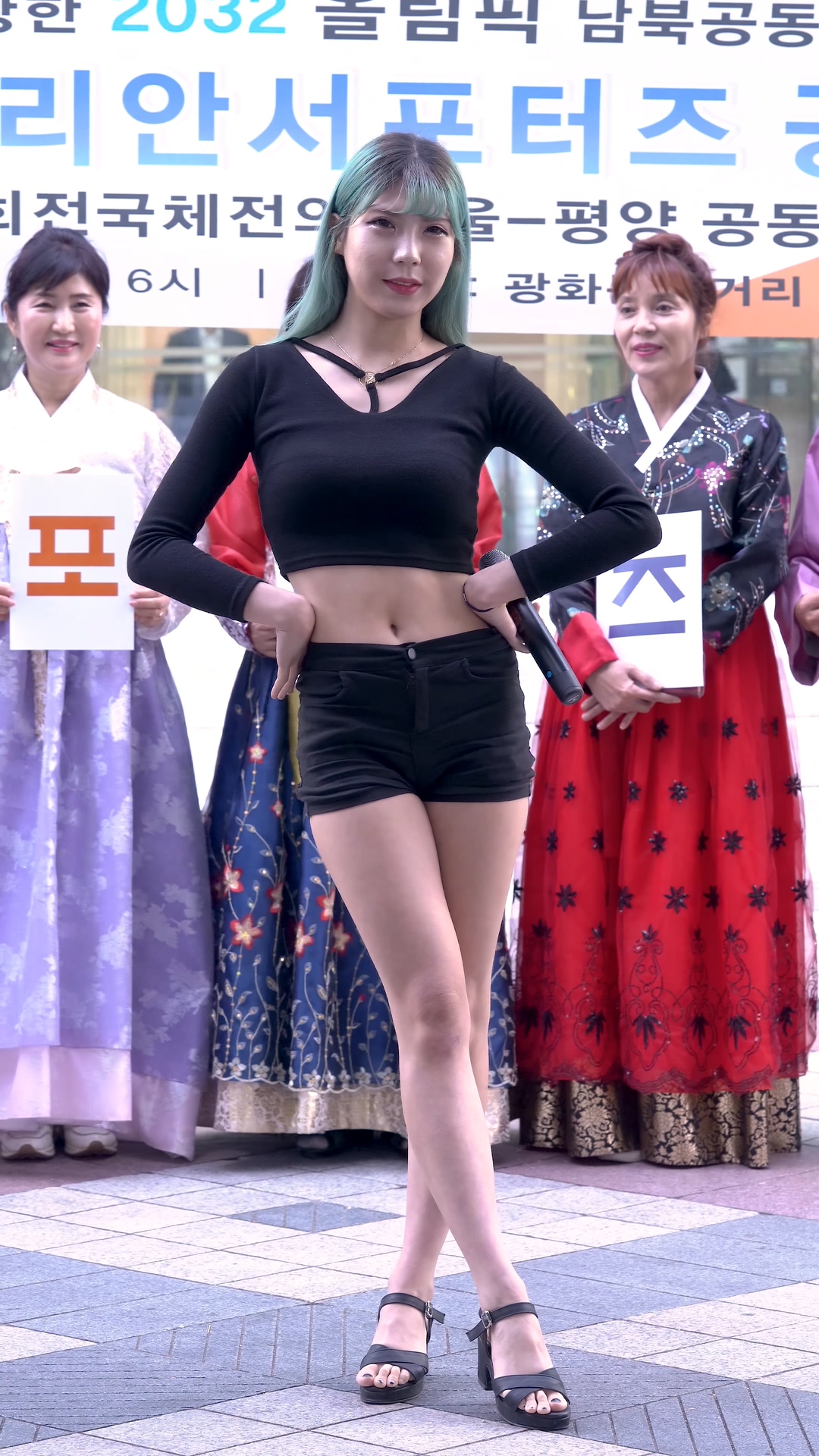 女团（旧）-饭拍秀FANCAM<strong><font color='red'>[4P]</font></strong>[饭拍秀.4428][190620][原创蓝光4K][Heymiss]韩国女团饭拍(3)
