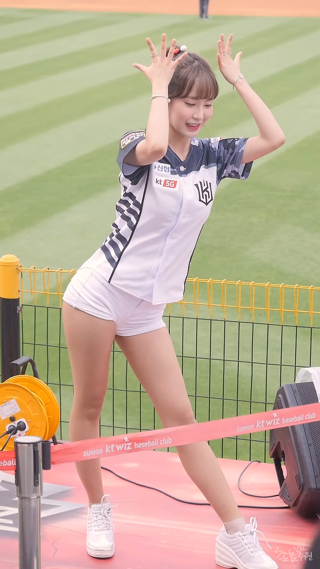 Ůţɣ-FANCAM<strong><font color='red'>[5P]</font></strong>[.4453-54][190621][kt wiz][1080P][I LOVE YOU & Violeta]Ůŷ(3)