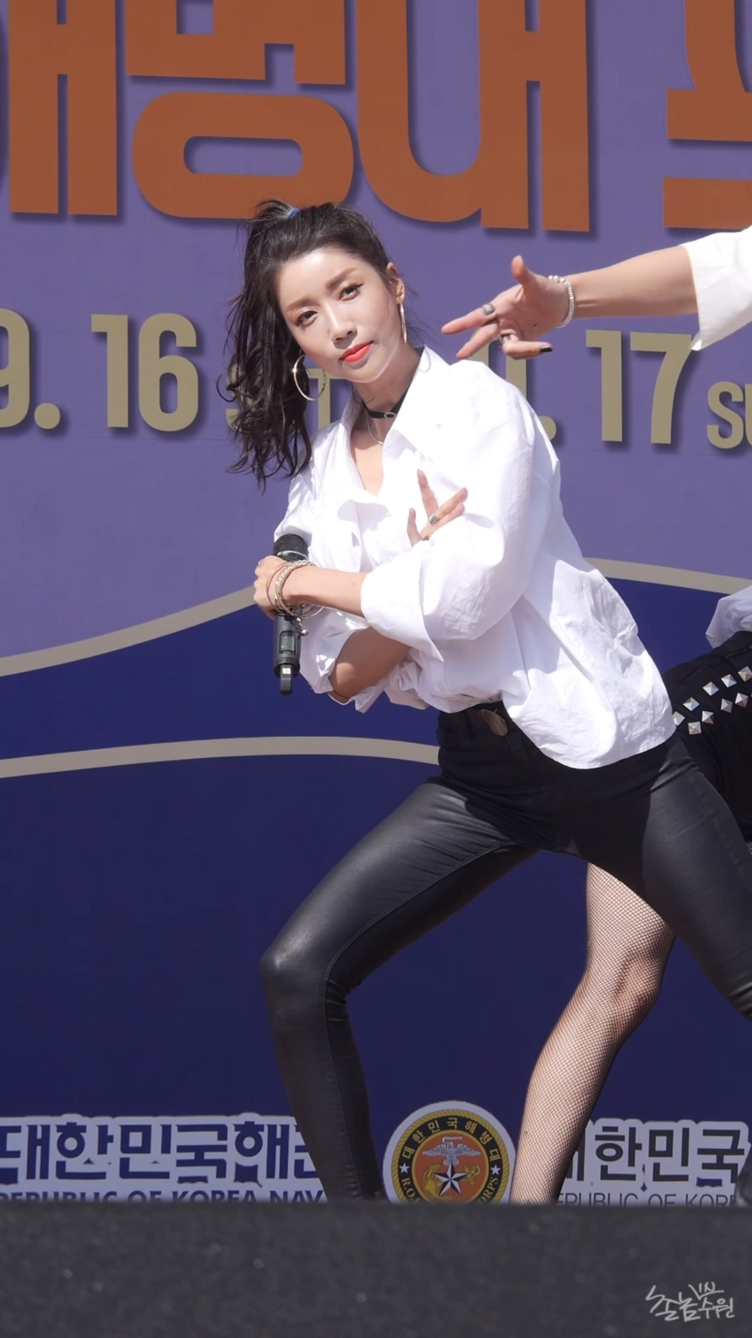 Ůţɣ-FANCAM<strong><font color='red'>[6P]</font></strong>[.4485-87][190622][Sol-T][1080P]Ůŷ(3)