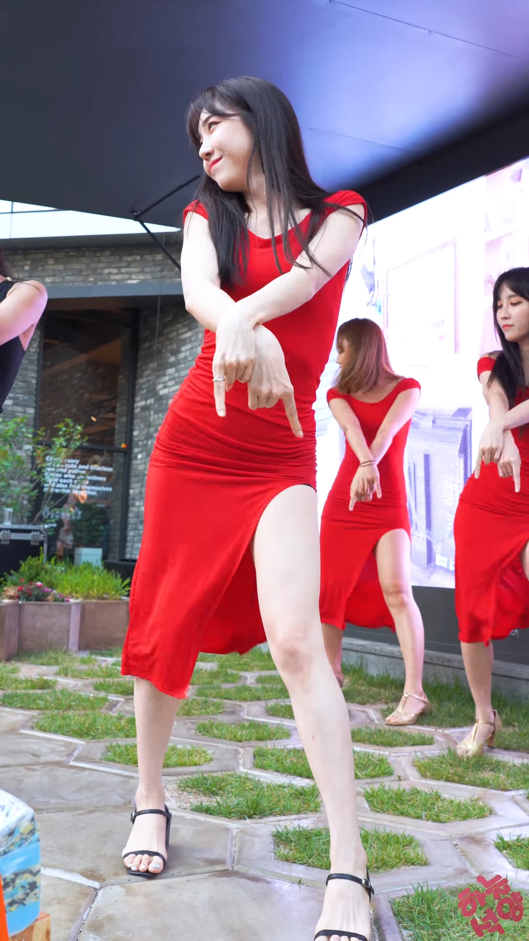 Ůţɣ-FANCAM<strong><font color='red'>[5P]</font></strong>[.4713][190710][·][4K]Ůŷ(4)