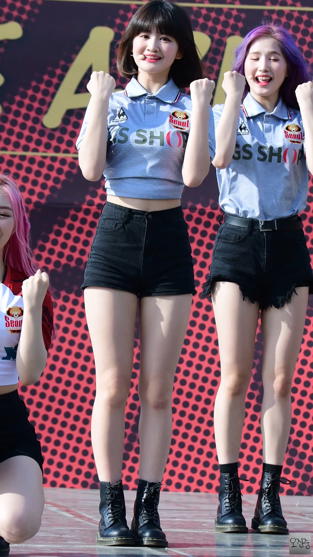 女团（旧）-饭拍秀FANCAM<strong><font color='red'>[4P]</font></strong>[饭拍秀.4833][190705][SATURDAY][蓝光4K]韩国女团饭拍(4)