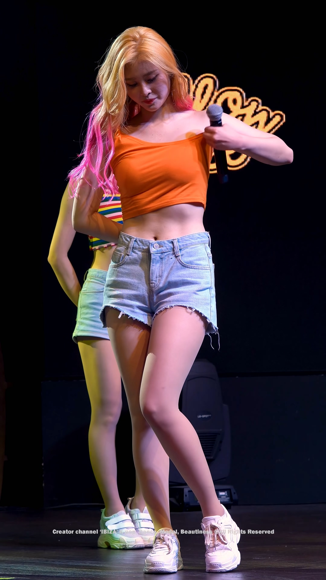 Ůţɣ-FANCAM<strong><font color='red'>[2P]</font></strong>[.4883][IBIZAƷ][190716][Yellow Bee][4K]Ůŷ(2)