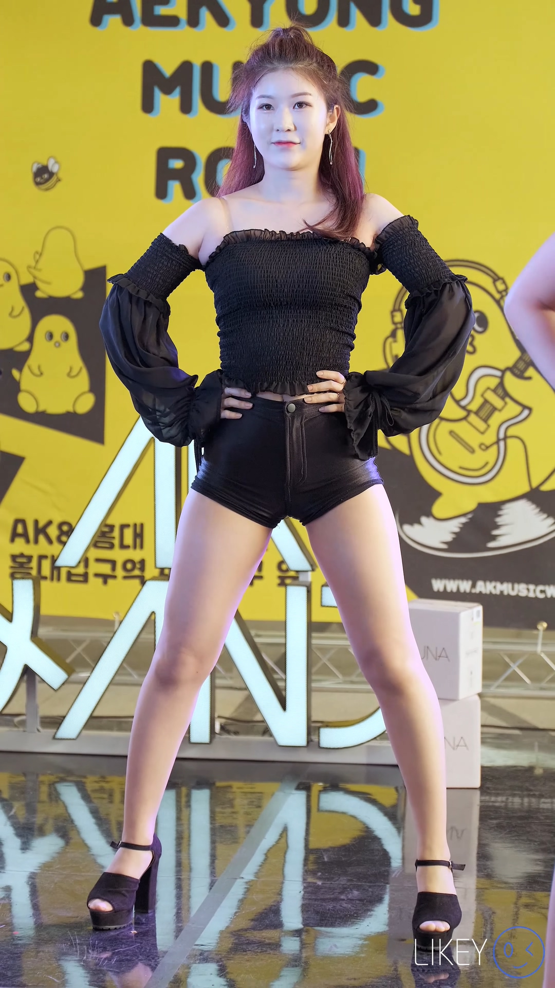 Ůţɣ-FANCAM<strong><font color='red'>[4P]</font></strong>[.4929][LIKEY][190716][XOX][4K][Badkiz]Ůŷ(3)