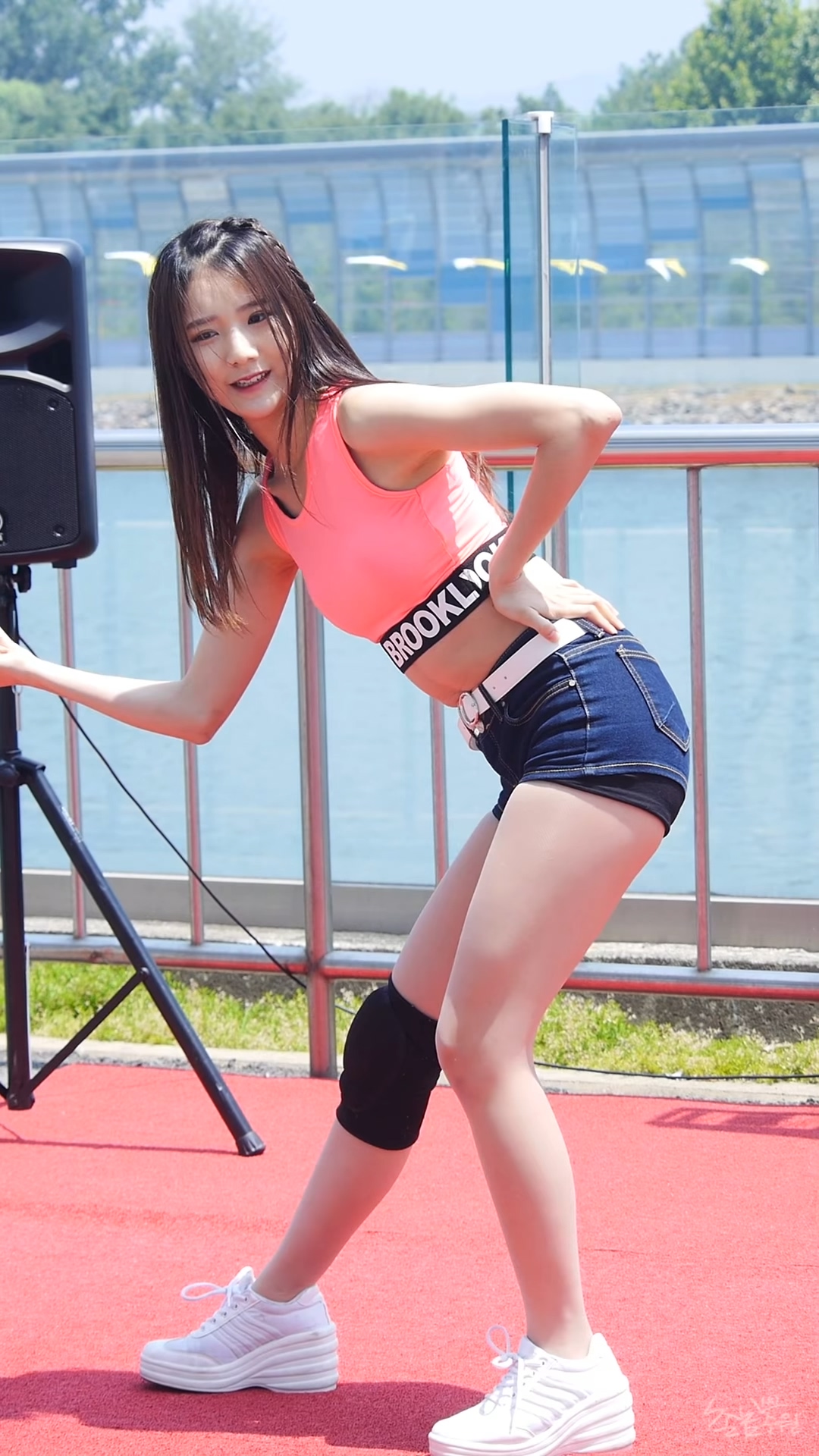 Ůţɣ-FANCAM<strong><font color='red'>[12P]</font></strong>[.5102-03][190721[Cheerleader][1080P][Black Dress & La La La]Ůŷ(9)