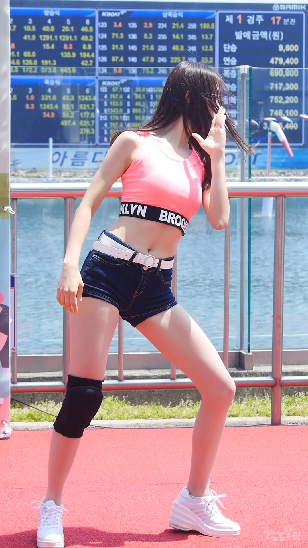 Ůţɣ-FANCAM<strong><font color='red'>[12P]</font></strong>[.5102-03][190721[Cheerleader][1080P][Black Dress & La La La]Ůŷ(13)