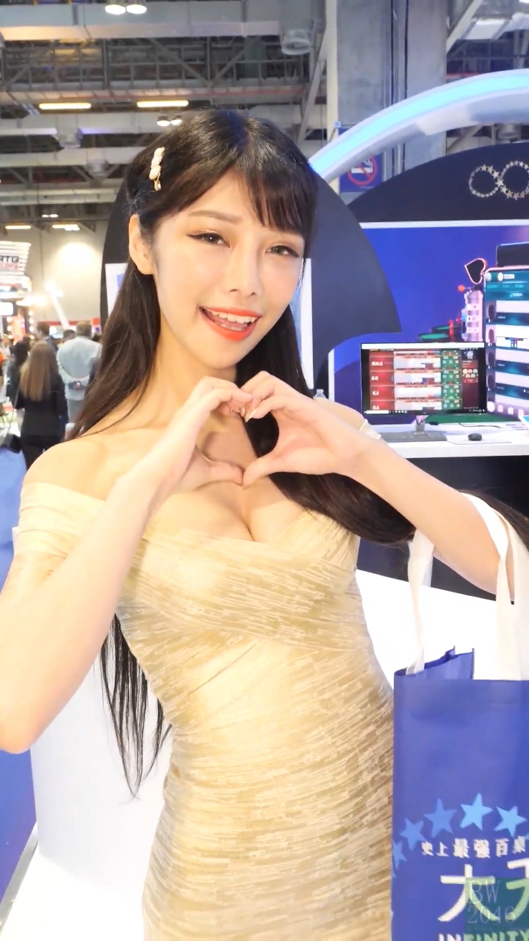 ģأɣ-FANCAM<strong><font color='red'>[5P]</font></strong>[.5219][BW2046Ʒ][190731][1080P][G2E Asia-Ȋyy]Ůŷ(3)
