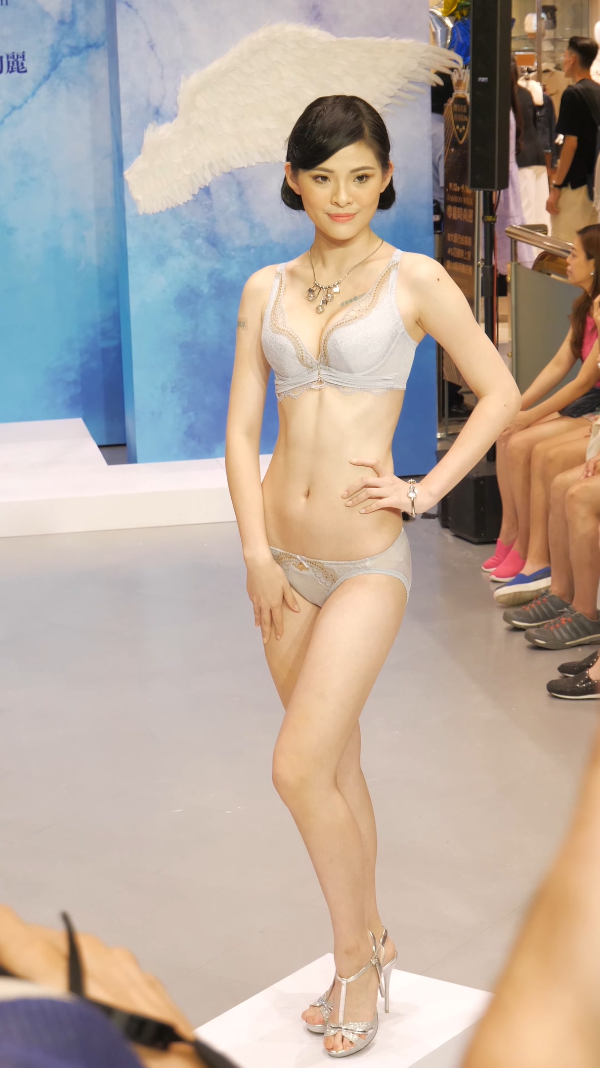 Ӱʦ-FANCAM<strong><font color='red'>[18P]</font></strong>[Ʒ][.5358.59.60][190810][ԭ4K][Eelin Models Showϼ3G]Ůŷ(13)