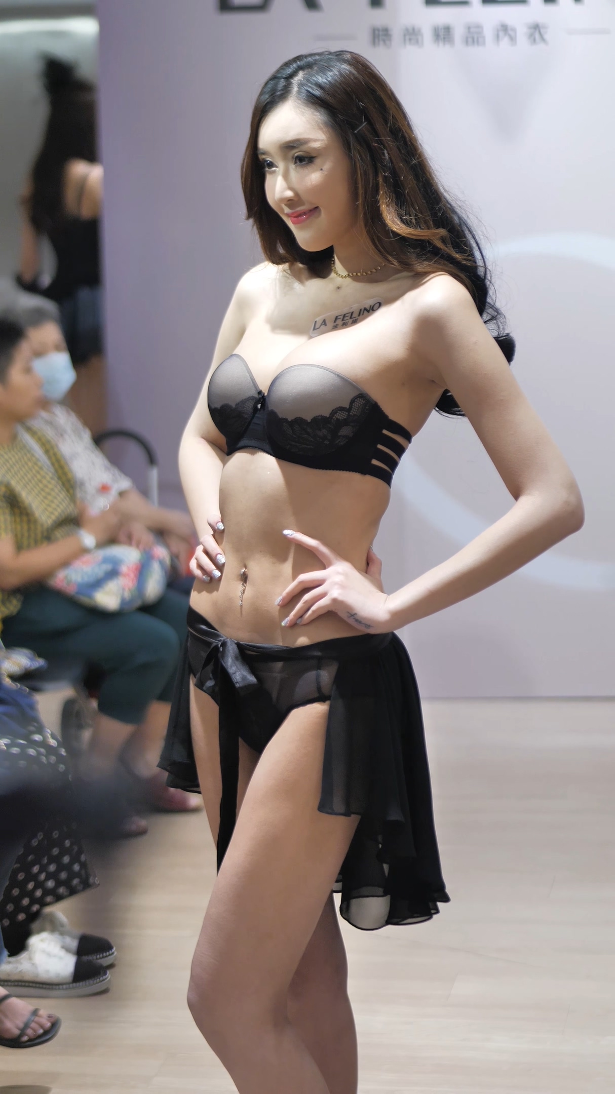 Ӱʦ-FANCAM<strong><font color='red'>[7P]</font></strong>[Ʒ][.5374][190811][ԭ4K][La Felino Show ]ڶŮŷ(5)