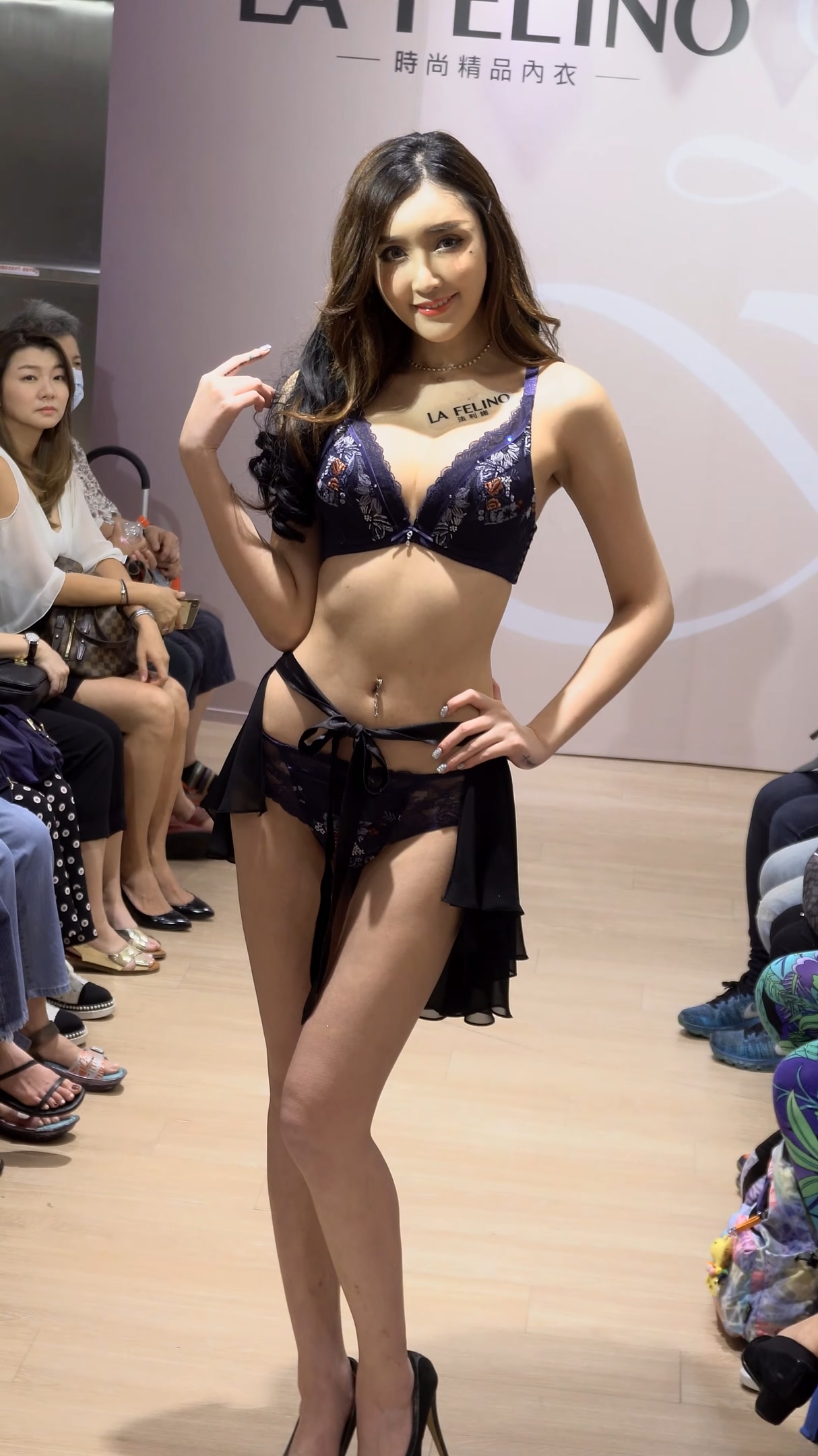 Ӱʦ-FANCAM<strong><font color='red'>[4P]</font></strong>[Ʒ][.5373][190811][ԭ4K][La Felino Show ]һŮŷ(2)