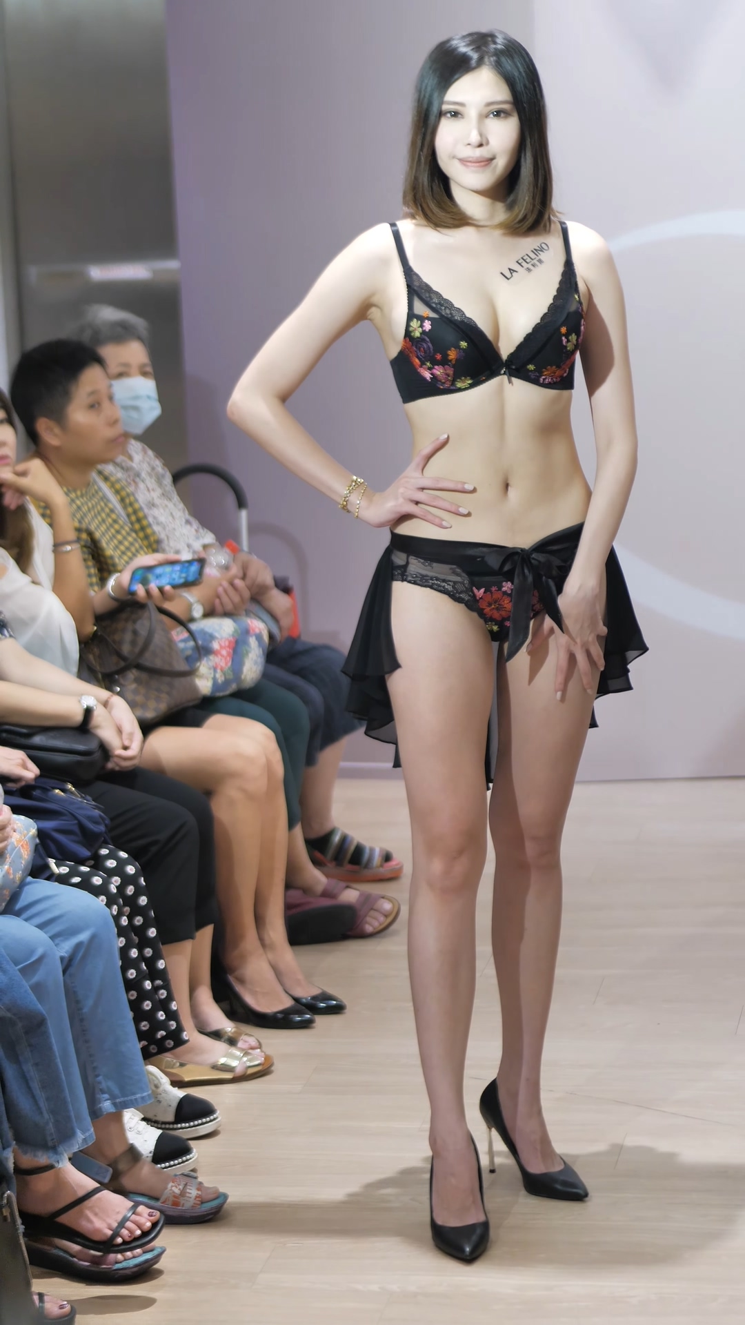 Ӱʦ-FANCAM<strong><font color='red'>[6P]</font></strong>[Ʒ][.5376][190811][ԭ4K][La Felino Show ]Ůŷ(3)