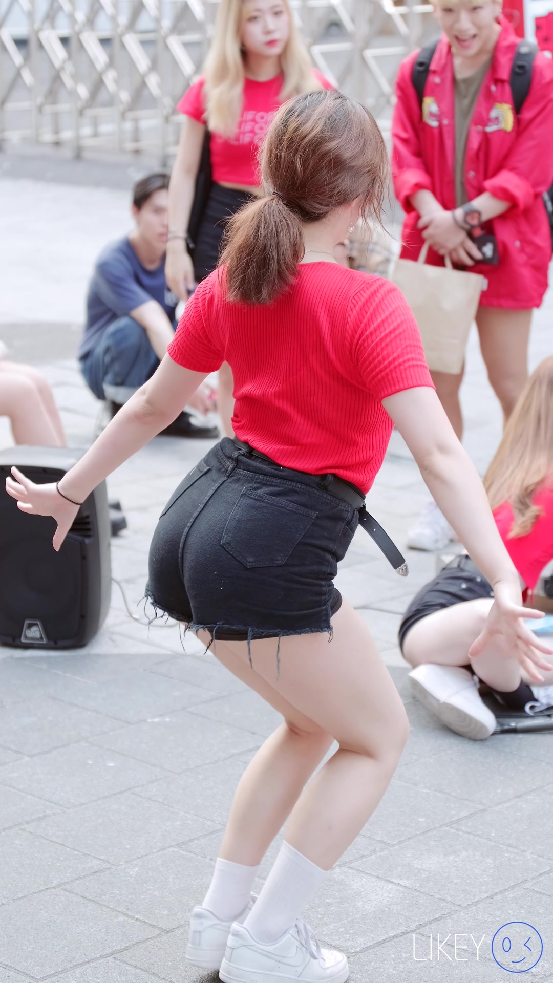 Ůţɣ-FANCAM<strong><font color='red'>[3P]</font></strong>[LIKEYƷ][.5619.23][190909][Clock Jeongin][4K]5ϼŮŷ(4)