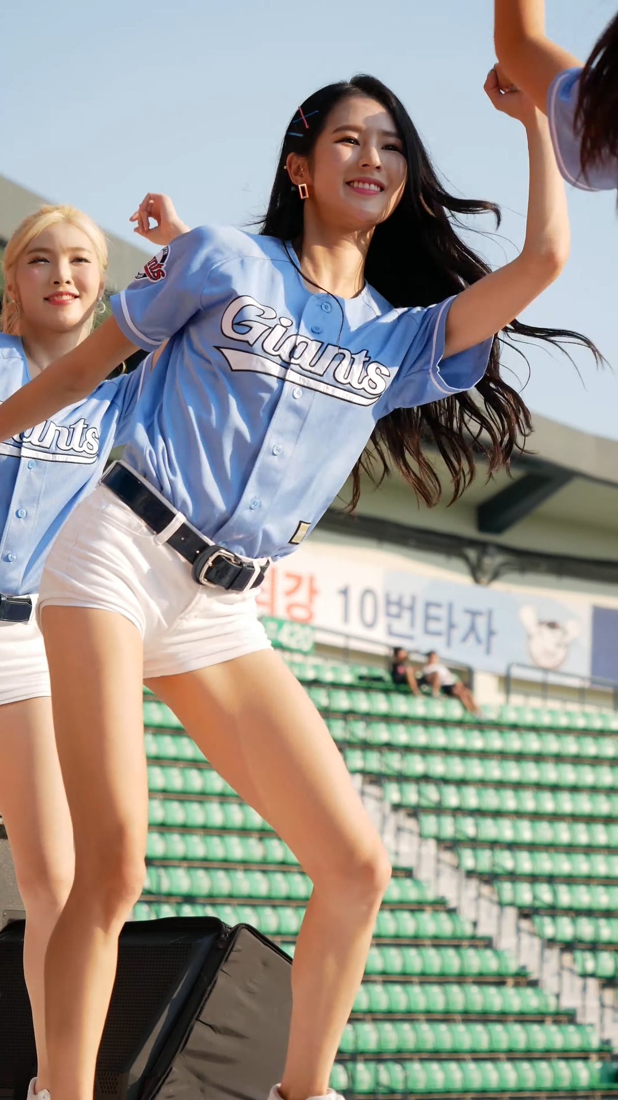 Ůţɣ-FANCAM<strong><font color='red'>[5P]</font></strong>[.5731.32][190915][][4K]Ůŷ(2)