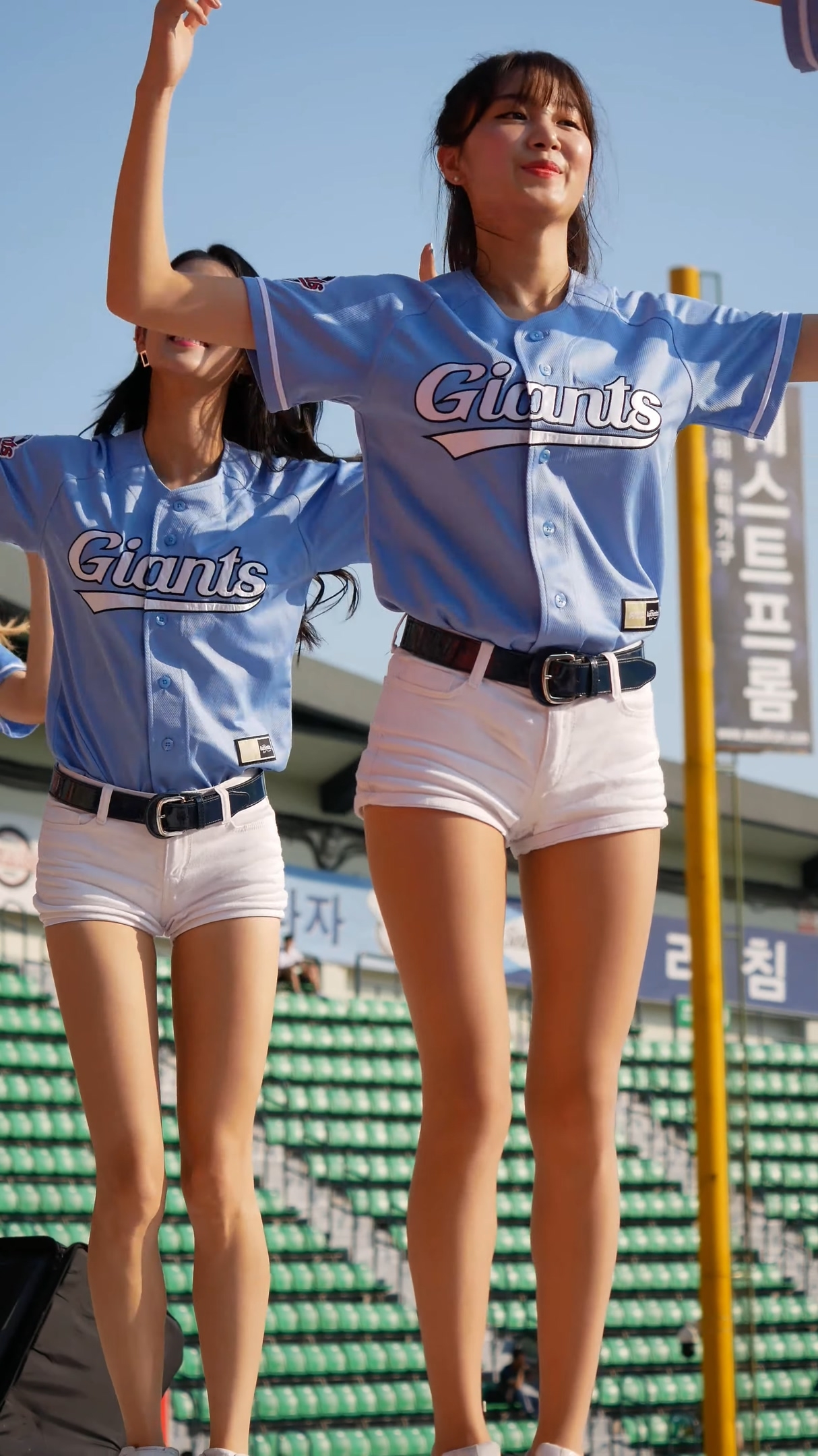 Ůţɣ-FANCAM<strong><font color='red'>[6P]</font></strong>[.5733.34][190915][][4K]Ůŷ(3)