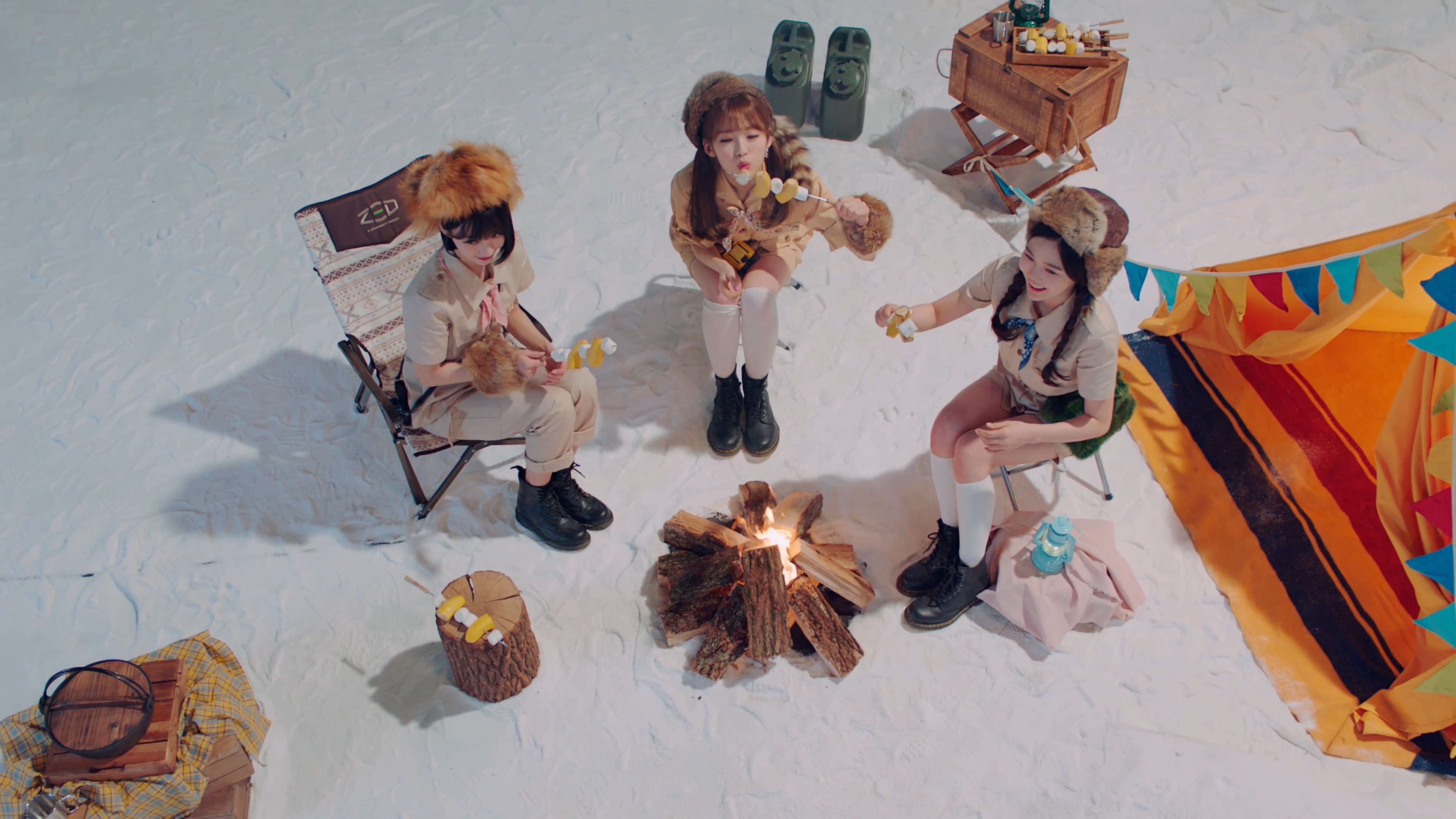 HDMV-FANCAM<strong><font color='red'>[2P]</font></strong>9.OH MY GIRL BANHANA.Banana allergy monkey.4K.518MŮŷ(1)