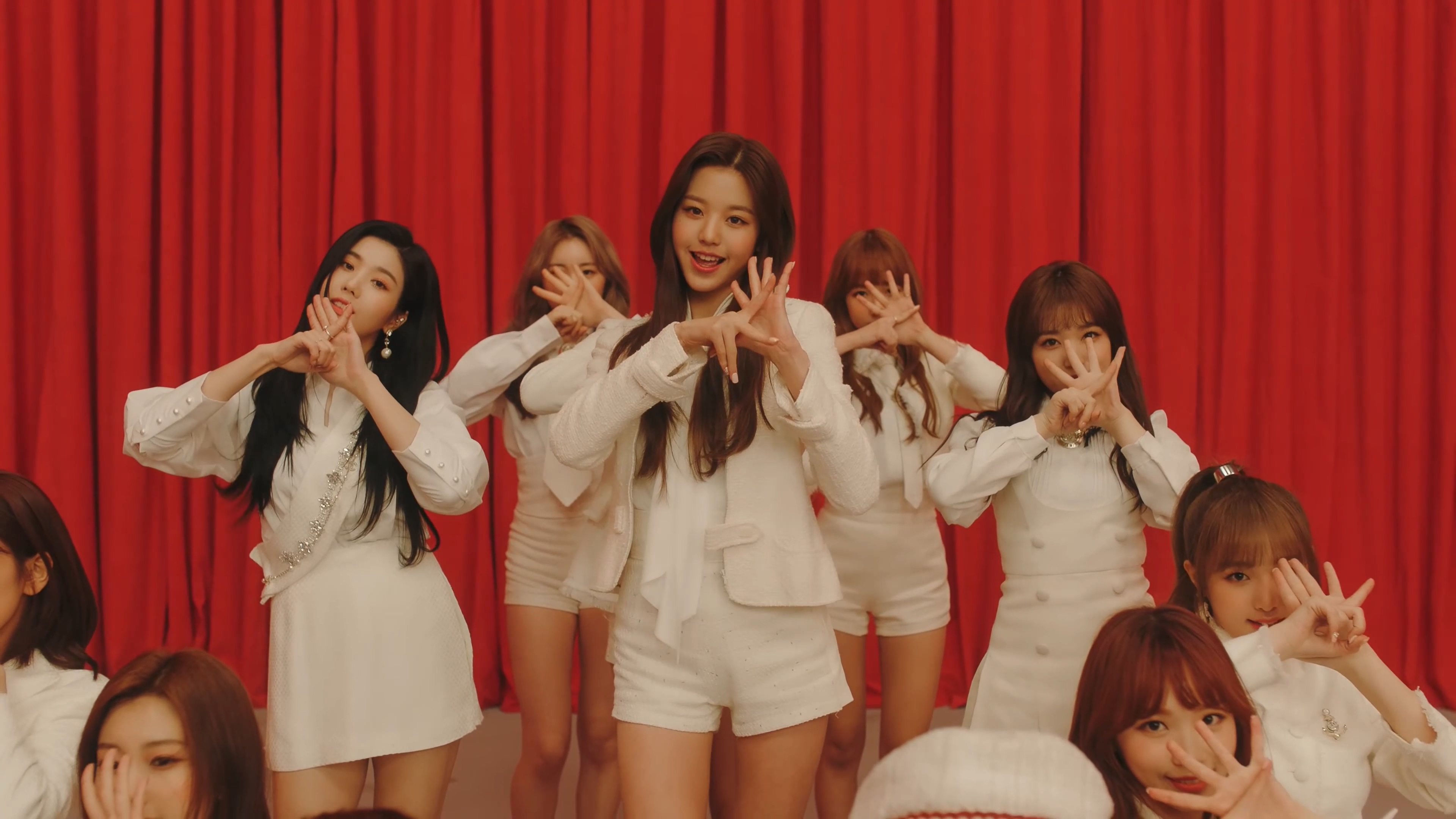HDMV-FANCAM<strong><font color='red'>[2P]</font></strong>10.IZONE.La Vie en Rose.4K.544MŮŷ(1)