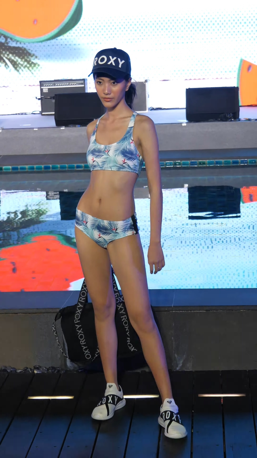 Ӱʦ-FANCAM<strong><font color='red'>[6P]</font></strong>[Ʒ][.5859.60][190922][4K][Wethotel roxy bikini poolparty]Ůŷ(4)