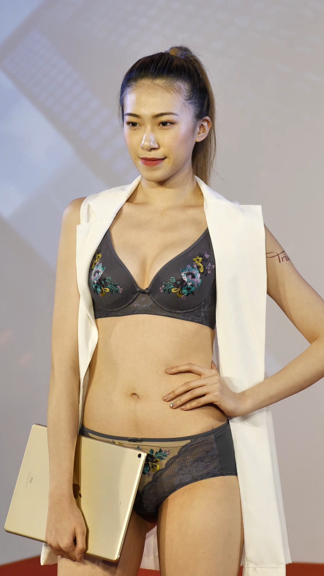 Ӱʦ-FANCAM<strong><font color='red'>[9P]</font></strong>[Ʒ][.5863.64][190922][4K][찲]Ůŷ(7)