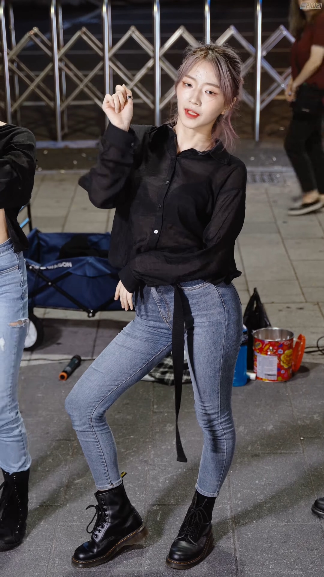 Ůţɣ-FANCAM<strong><font color='red'>[6P]</font></strong>[.5868][190922][4K][Clock Sally][Lip & Hip]Ůŷ(3)